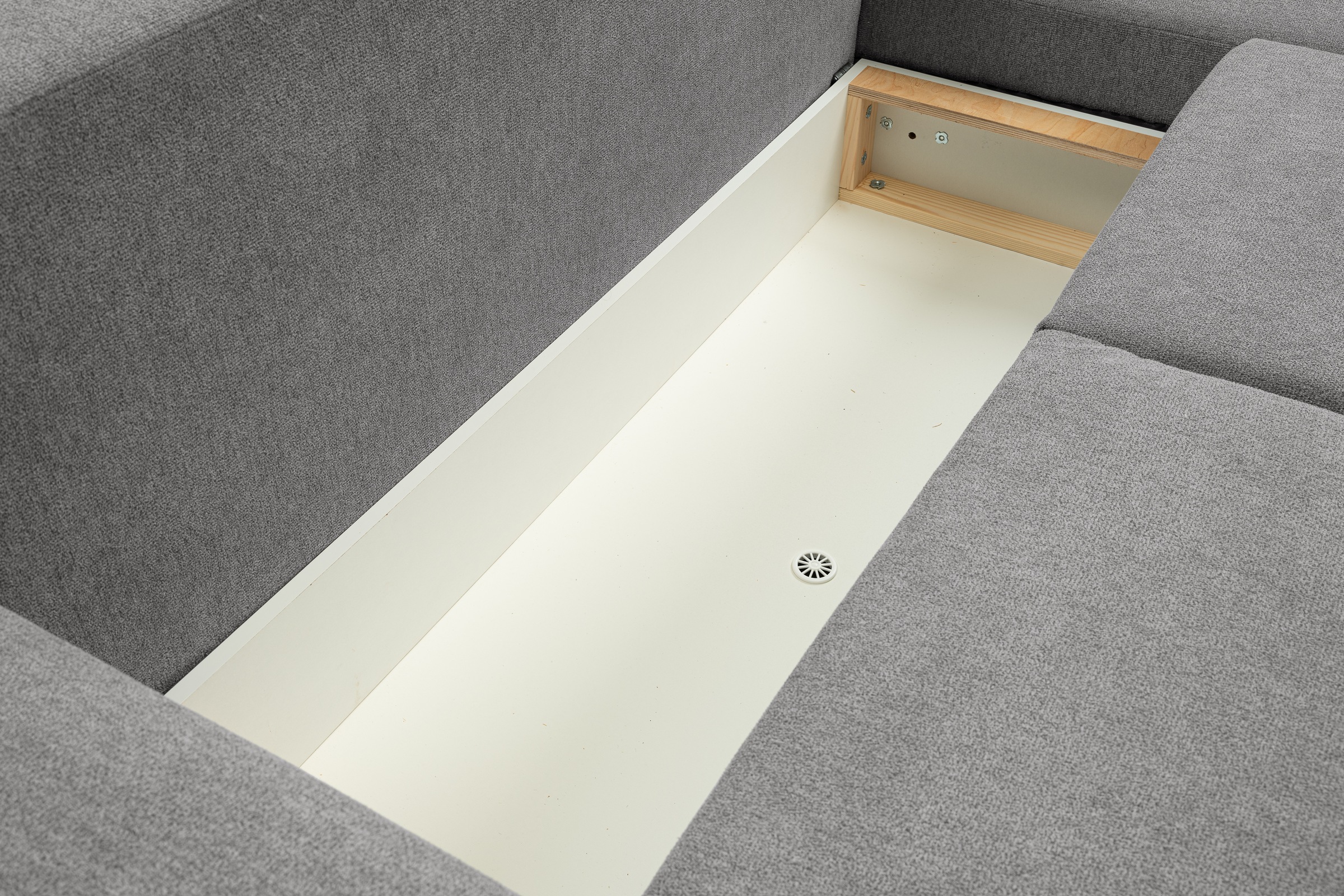 WERK2 Ecksofa »Riwa, modernes Sofa zum Kuscheln und Entspannen, Breite 300cm, L-Form«, Trendiges Ecksofa mit vielen Kissen, Schlaffunktion & Bettkasten
