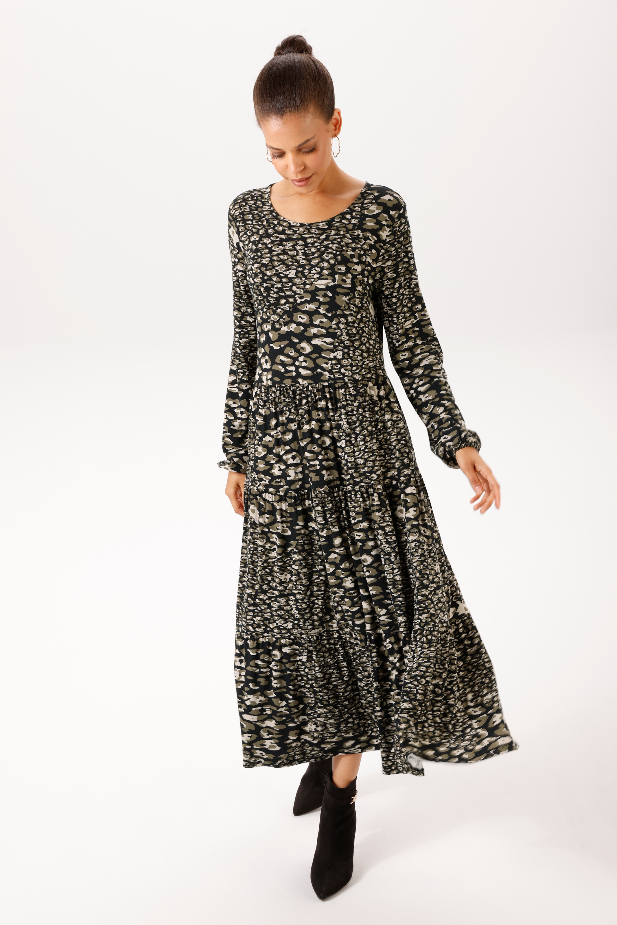 Aniston CASUAL Midikleid mit trendfarbenem, grafischen Alloverdruck - NEUE KOLLEKTION