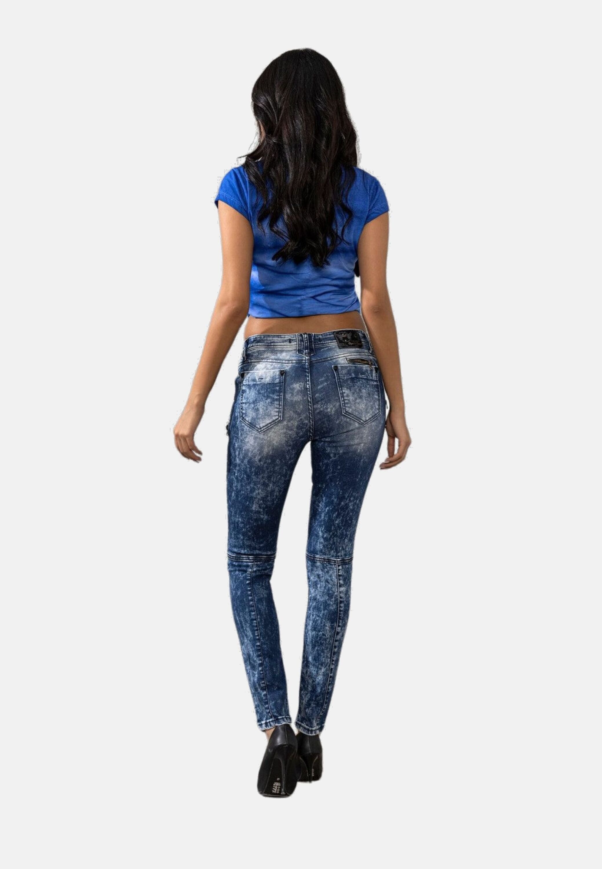 Cipo & Baxx Slim-fit-Jeans »Jeans«, mit Destroyed Look und Rippen-Details, WD-361