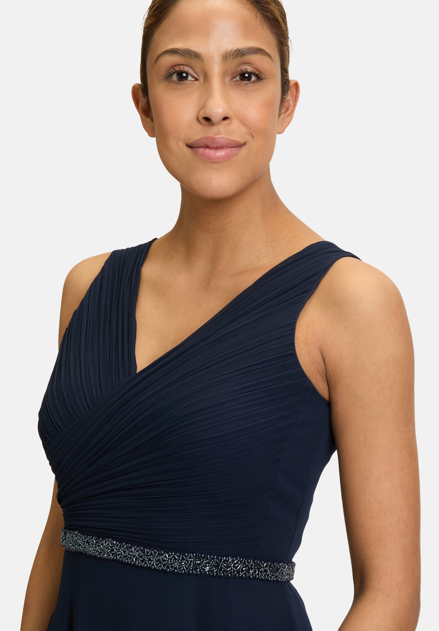 Vera Mont Abendkleid »Vera Mont Abendkleid mit Plissee«, Dekoelemente