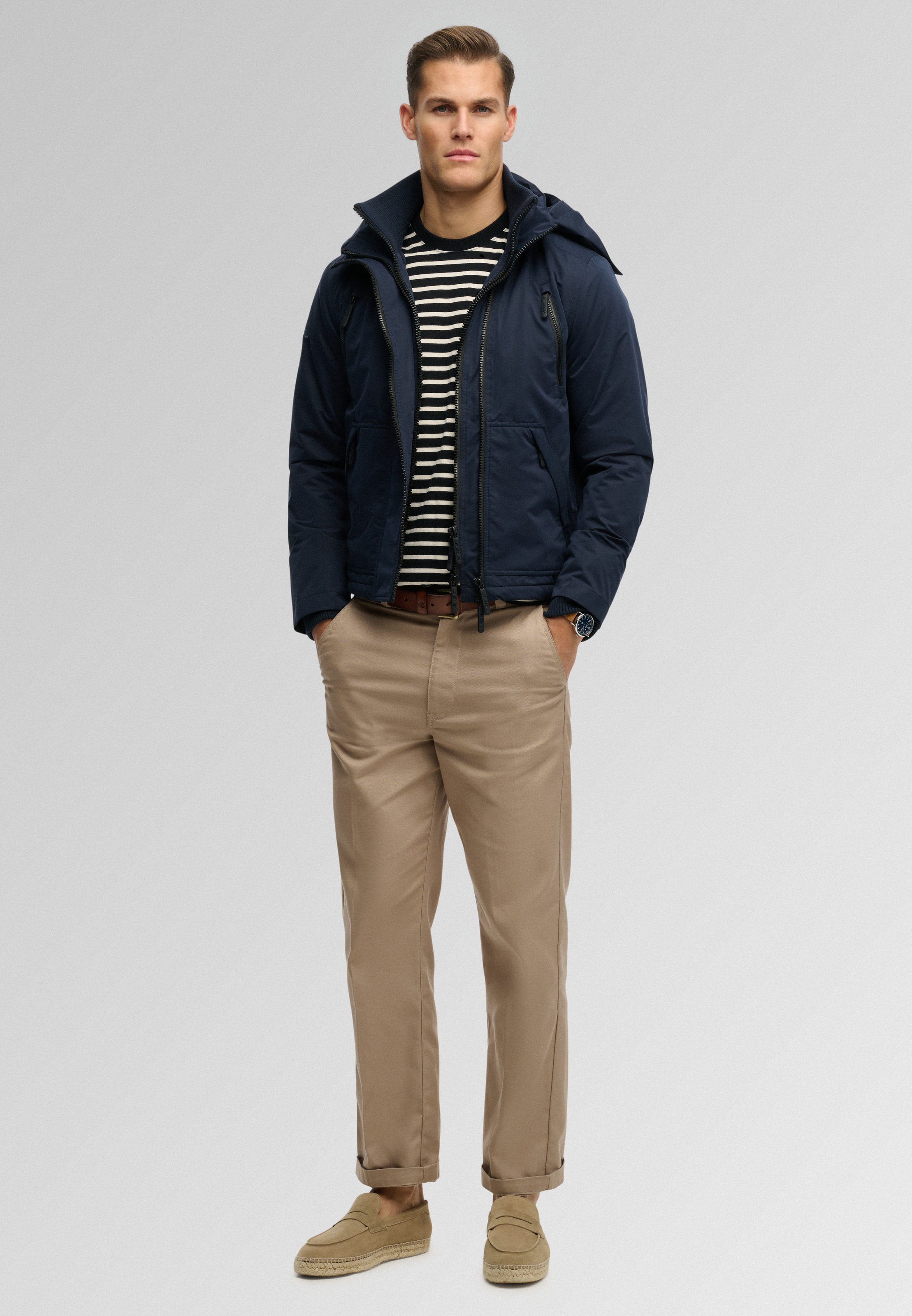 Superdry Outdoorjacke »HOODED MF ARCTIC WINDCHEATER« mit Kapuze Kunstfaser, loose fit