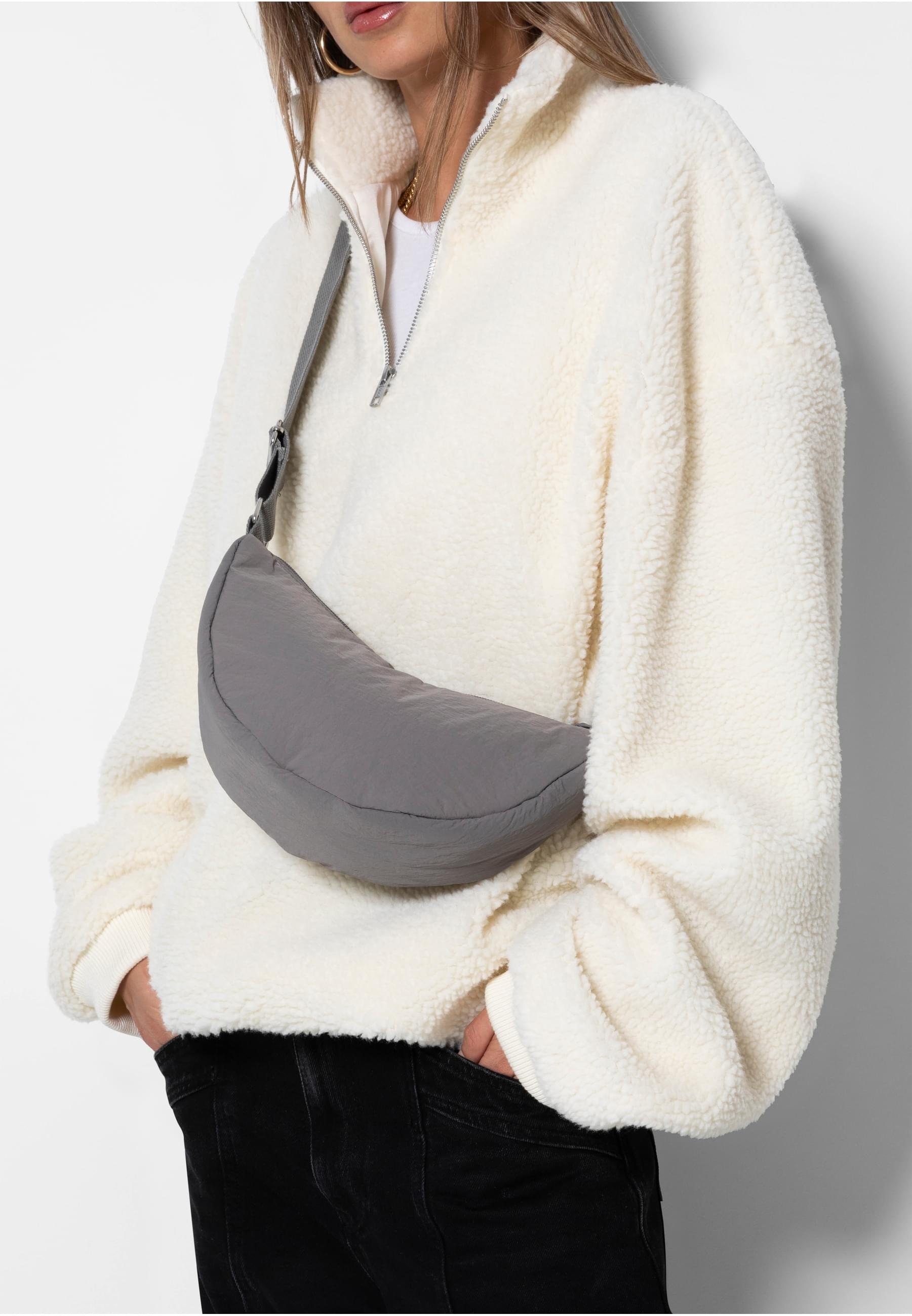 URBAN CLASSICS Schultertasche »Urban Classics Small Padded Bag«