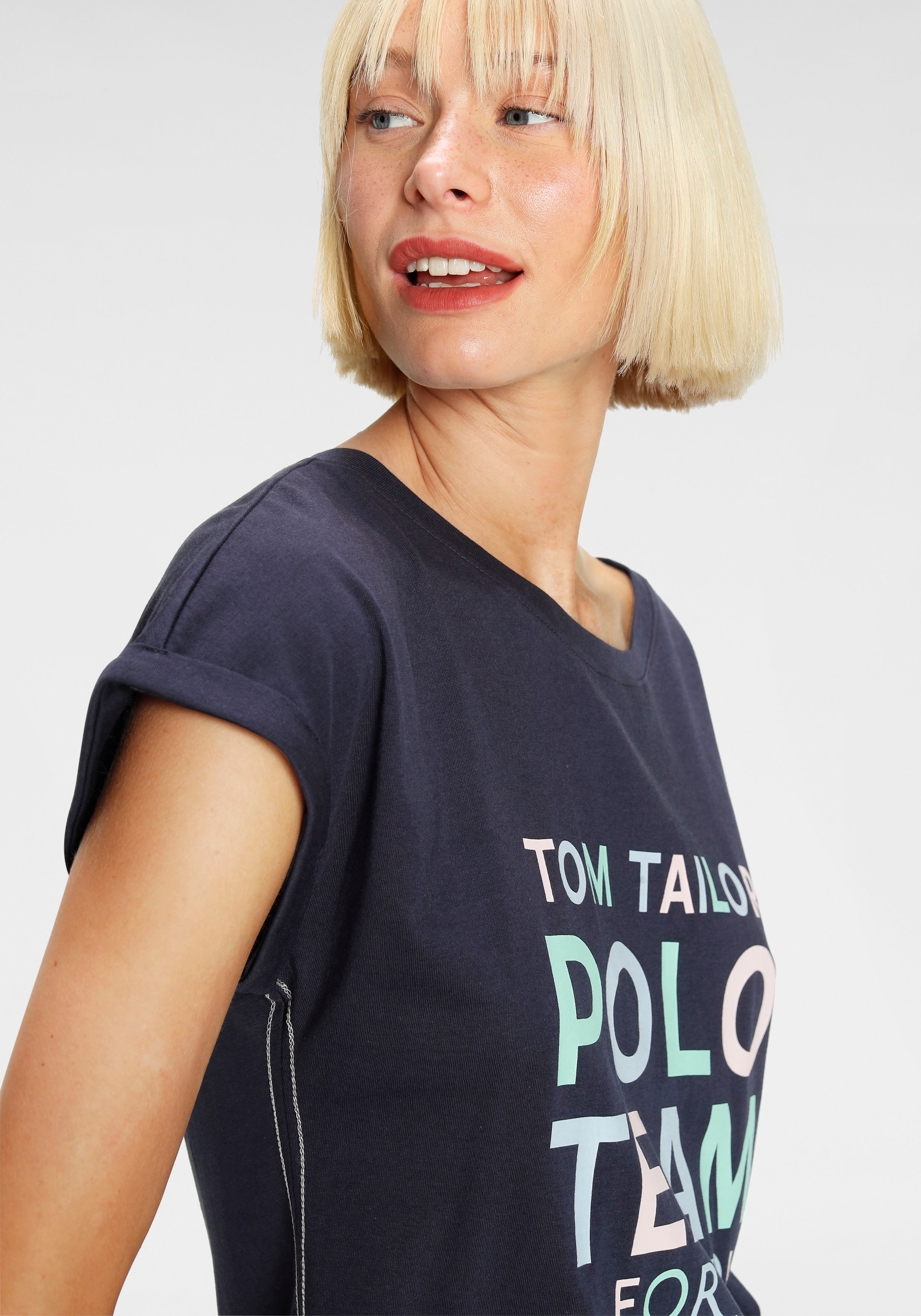farbenfrohen bestellen Print-Shirt, Polo Logo-Print BAUR großem | TAILOR TOM Team