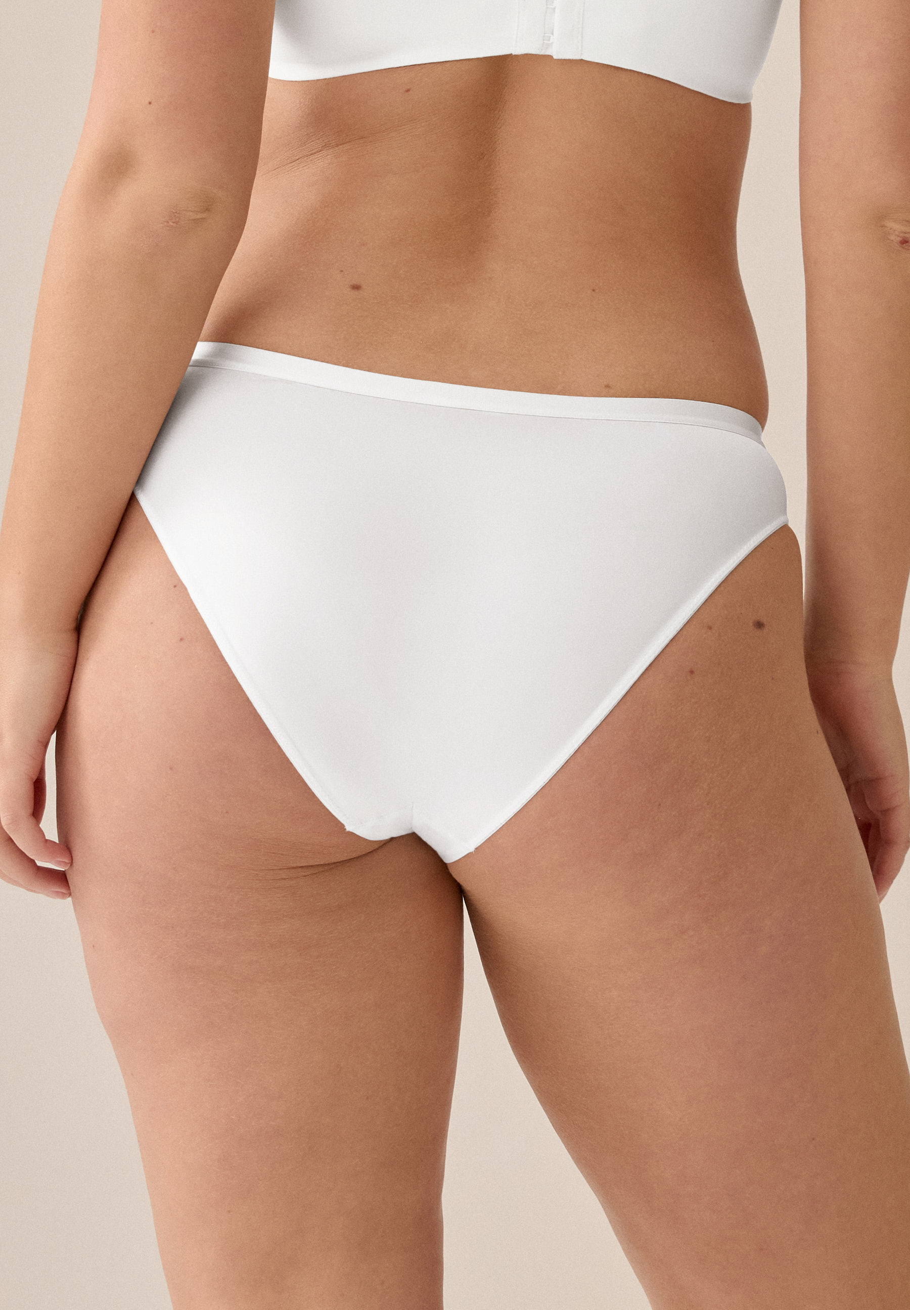 Thumbnail - Naturana Slip "The Thursday", 1 Stk. feminin, elastisch, bequem, eng, weich