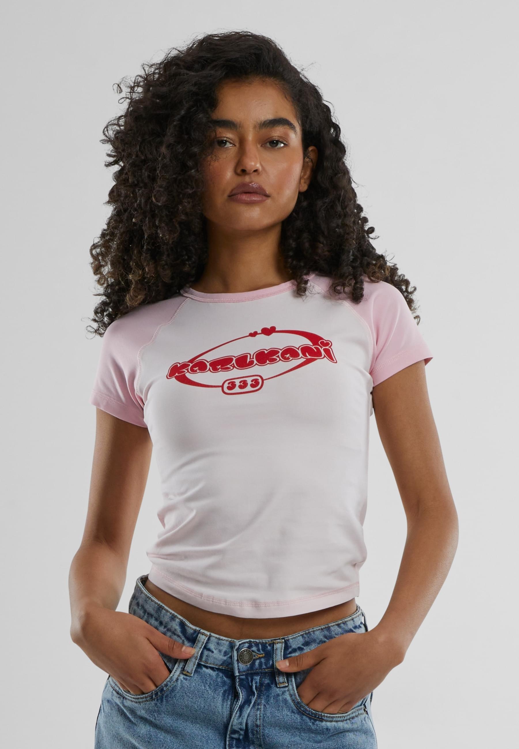 Karl Kani T-Shirt »Karl Kani KW251-026-2 Woven Signature Kk Heart Tiny Tee«, (1 tlg.)