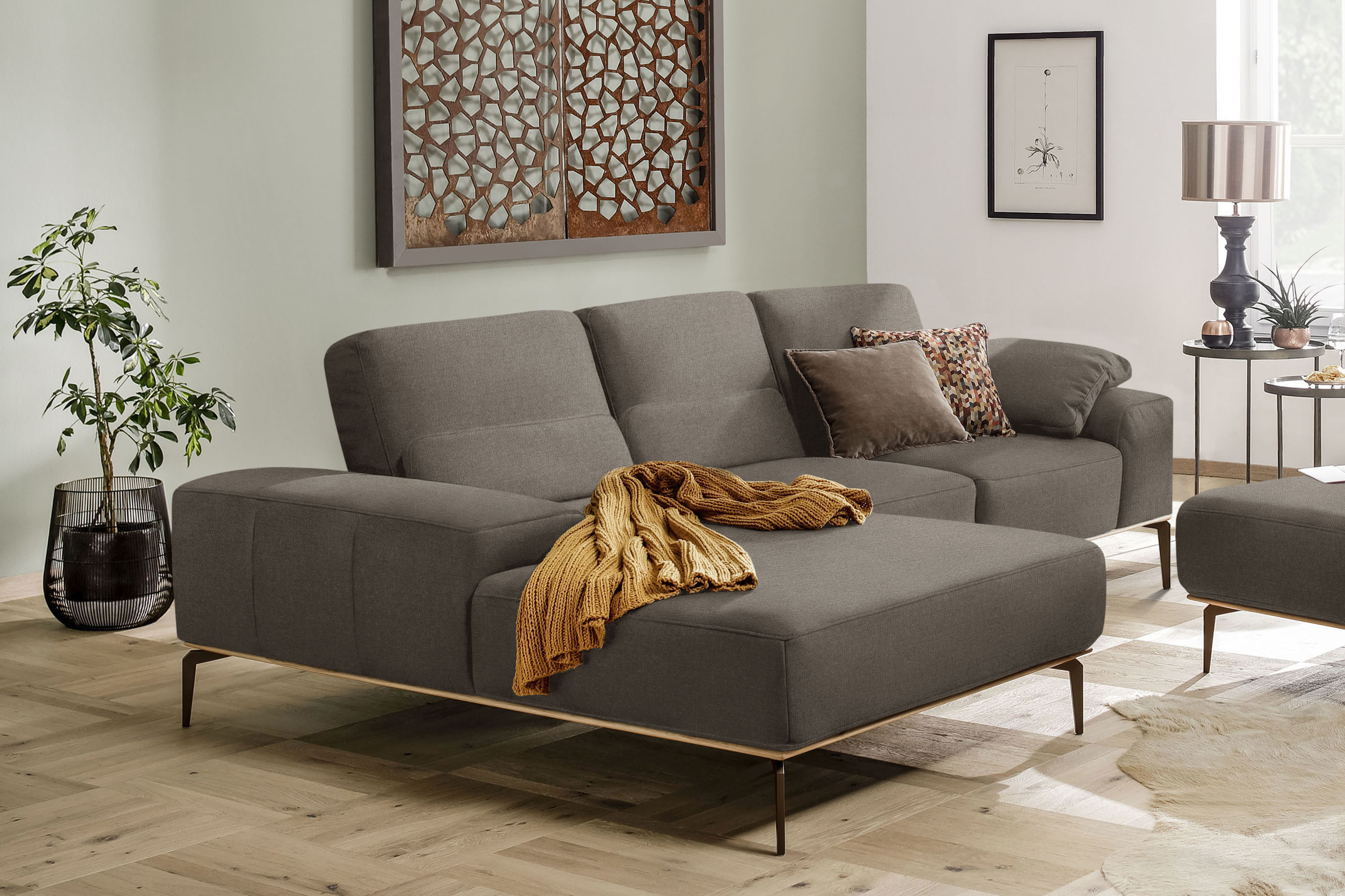 W.SCHILLIG Ecksofa "run, Designsofa mit tollem Sitzkomfort, bequem, L-Form" mit Holzsockel, Füße in Bronze pulverbeschichtet, Breite 279 cm