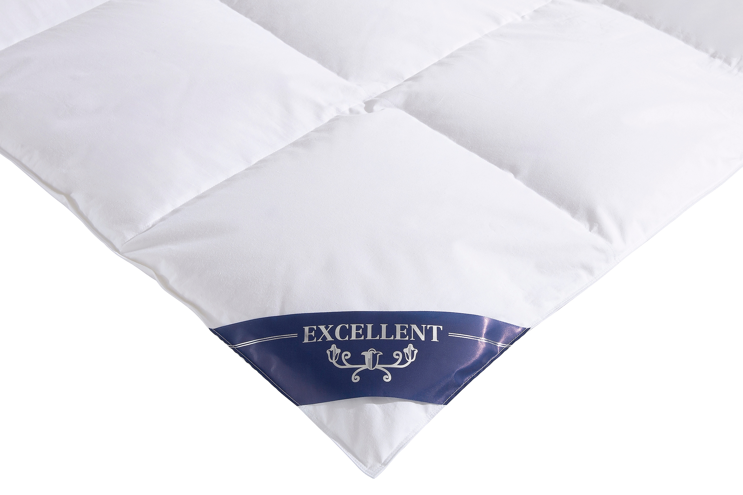 Excellent Daunenbettdecke + 3-Kammer-Kopfkissen »Venedig, 2-tlg, hergestellt in Deutschland, verschiedene Größen«, (Spar-Set, 2-Tlg.), Decke mit Kissen,Set, Sommer, Winter, Bettdecke 135x200 cm, 155x220 cm