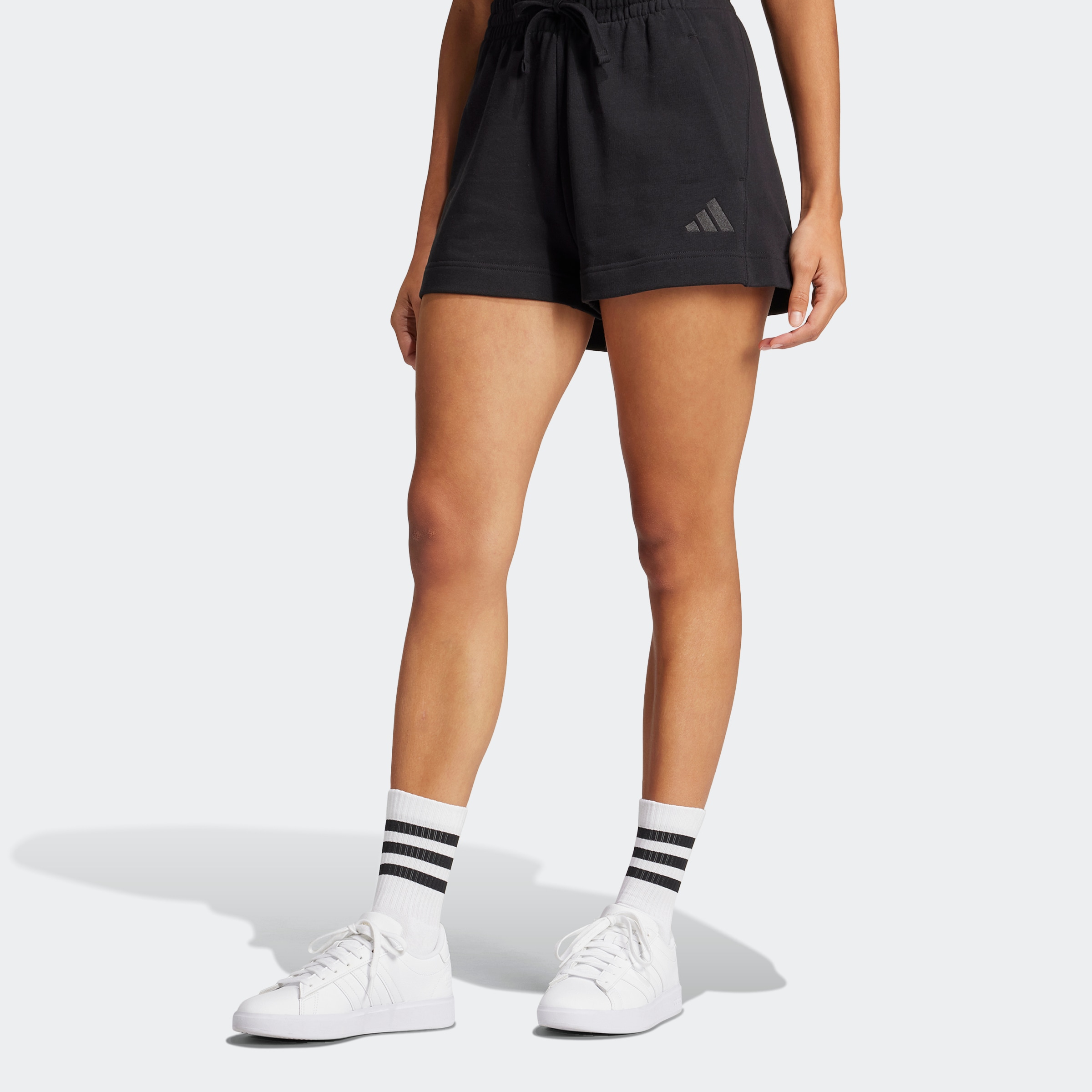 adidas Sportswear Shorts »W ALL SZN FT SH«, (1 tlg.)