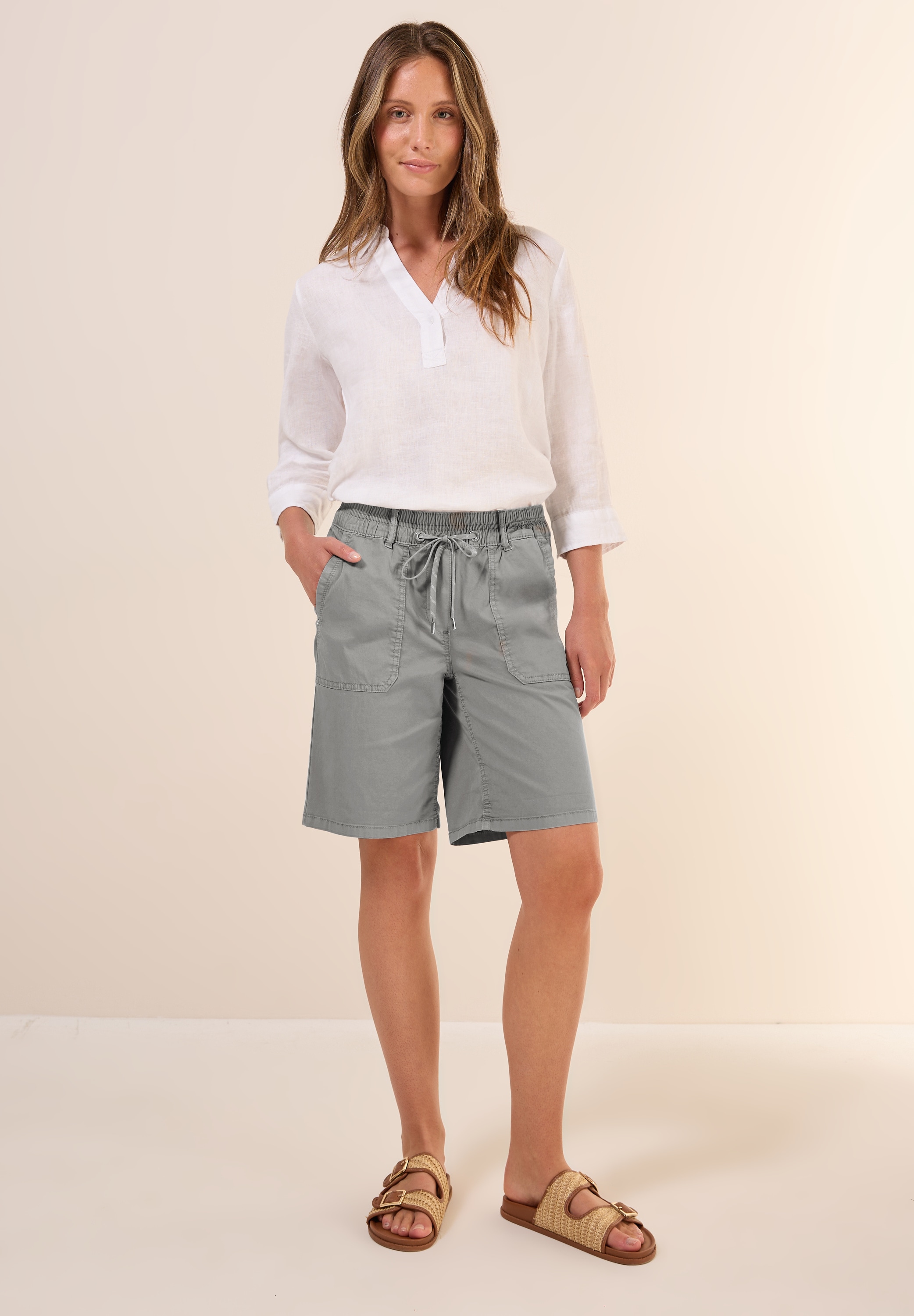 Cecil Shorts, Middle Waist