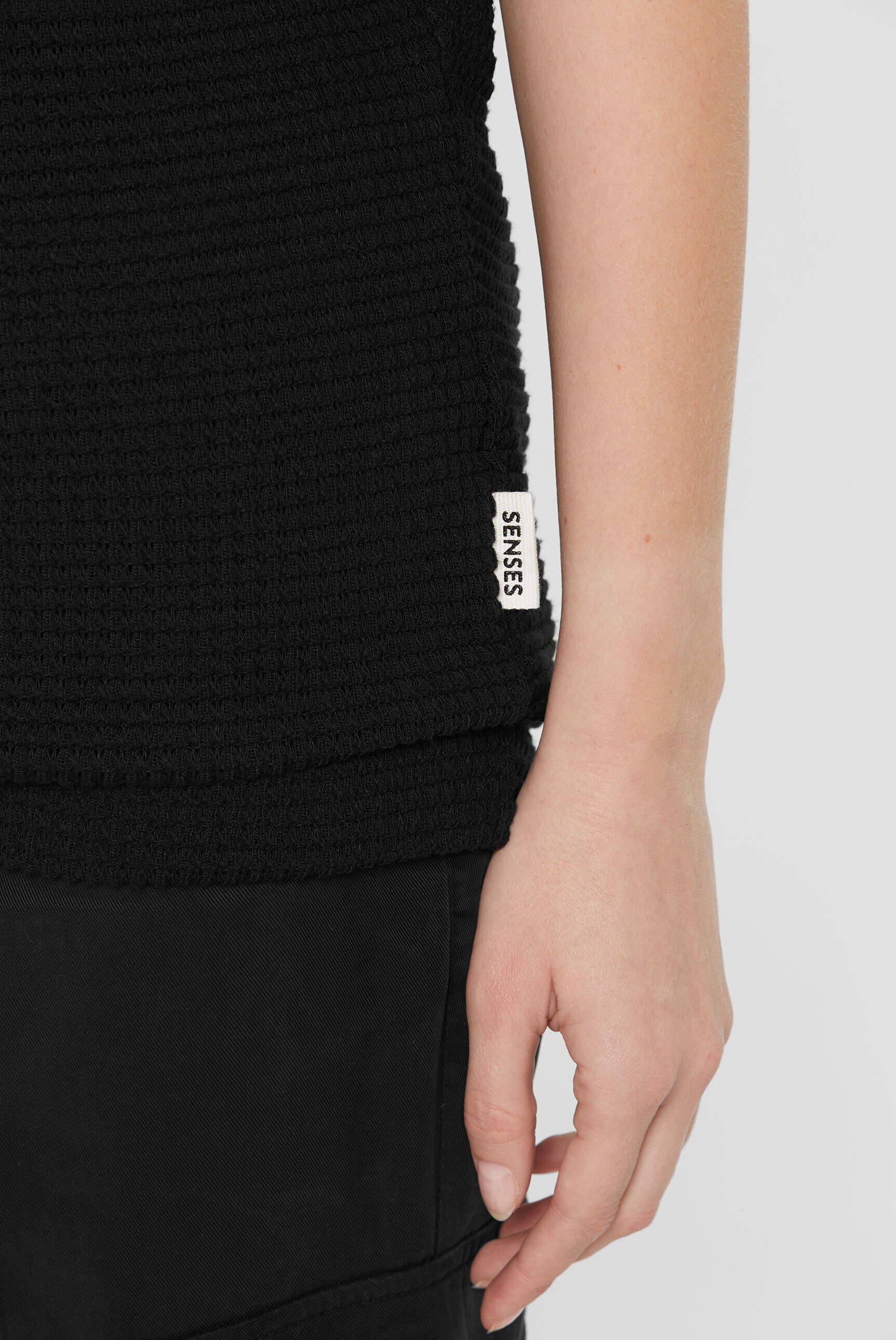 SENSES.THE LABEL Rundhalspullover mit elastischem Saum