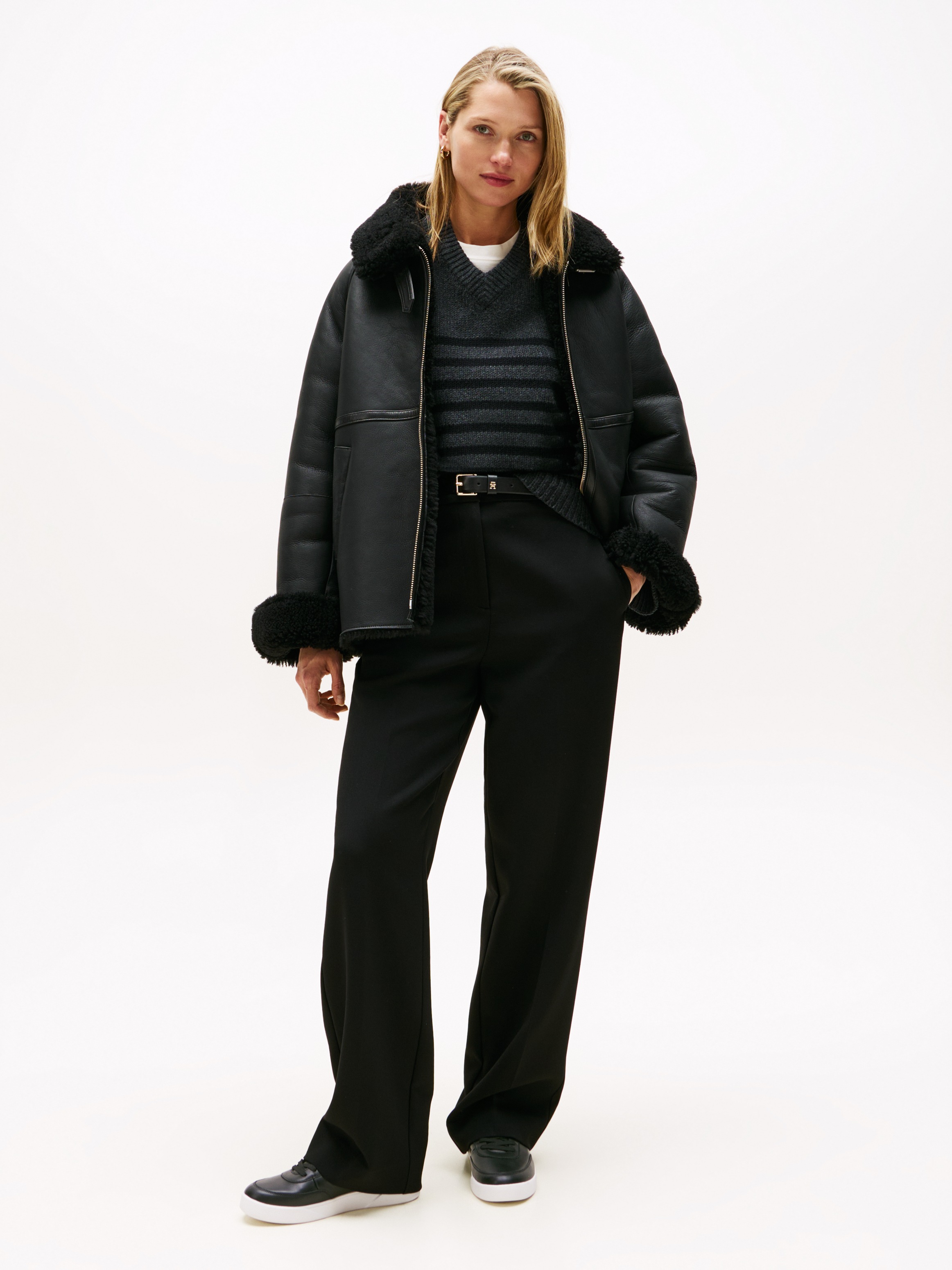 Tommy Hilfiger Plateausneaker "ESSENTIAL CHIC COURT SNEAKER", Freizeitschuh günstig online kaufen