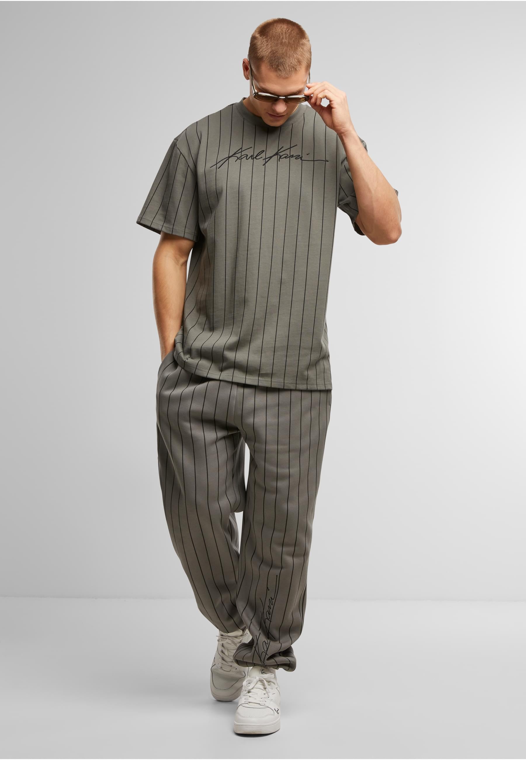 Karl Kani T-Shirt »Karl Kani Autograph Pinstripe Jersey Boxy T-Shirt«, (1 tlg.)