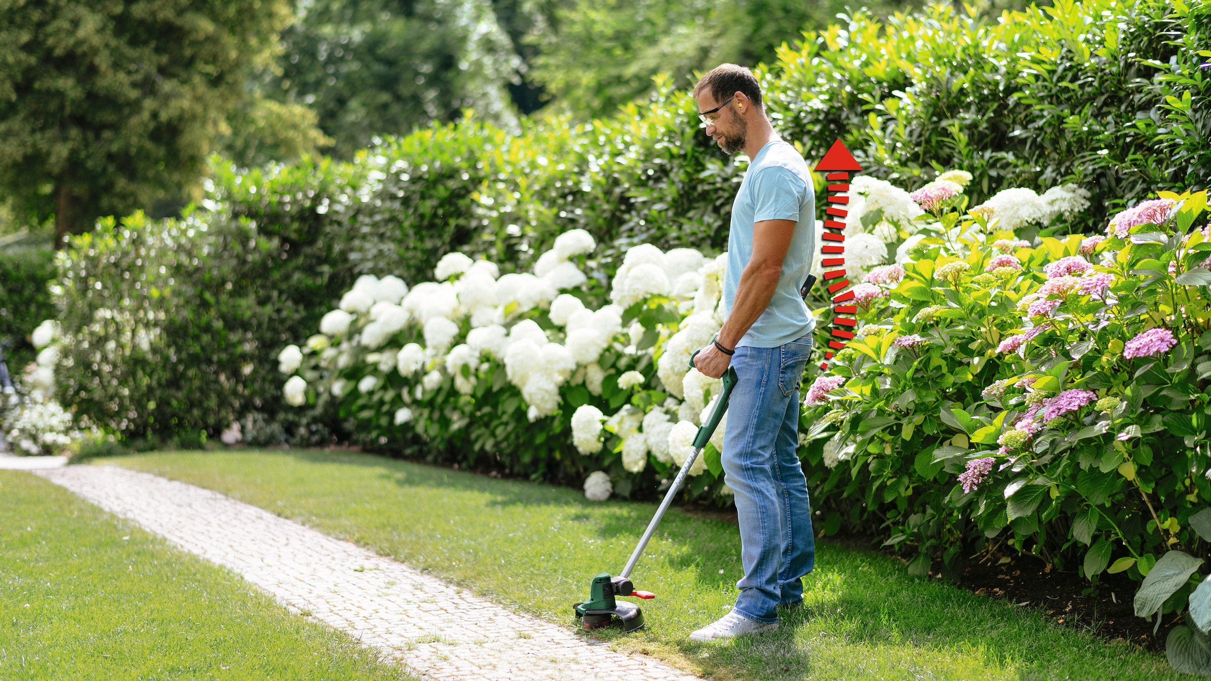 Bosch Home & Garden Akku-Rasentrimmer »UniversalGrassCut 18V 26«, ohne Akku und Ladegerät