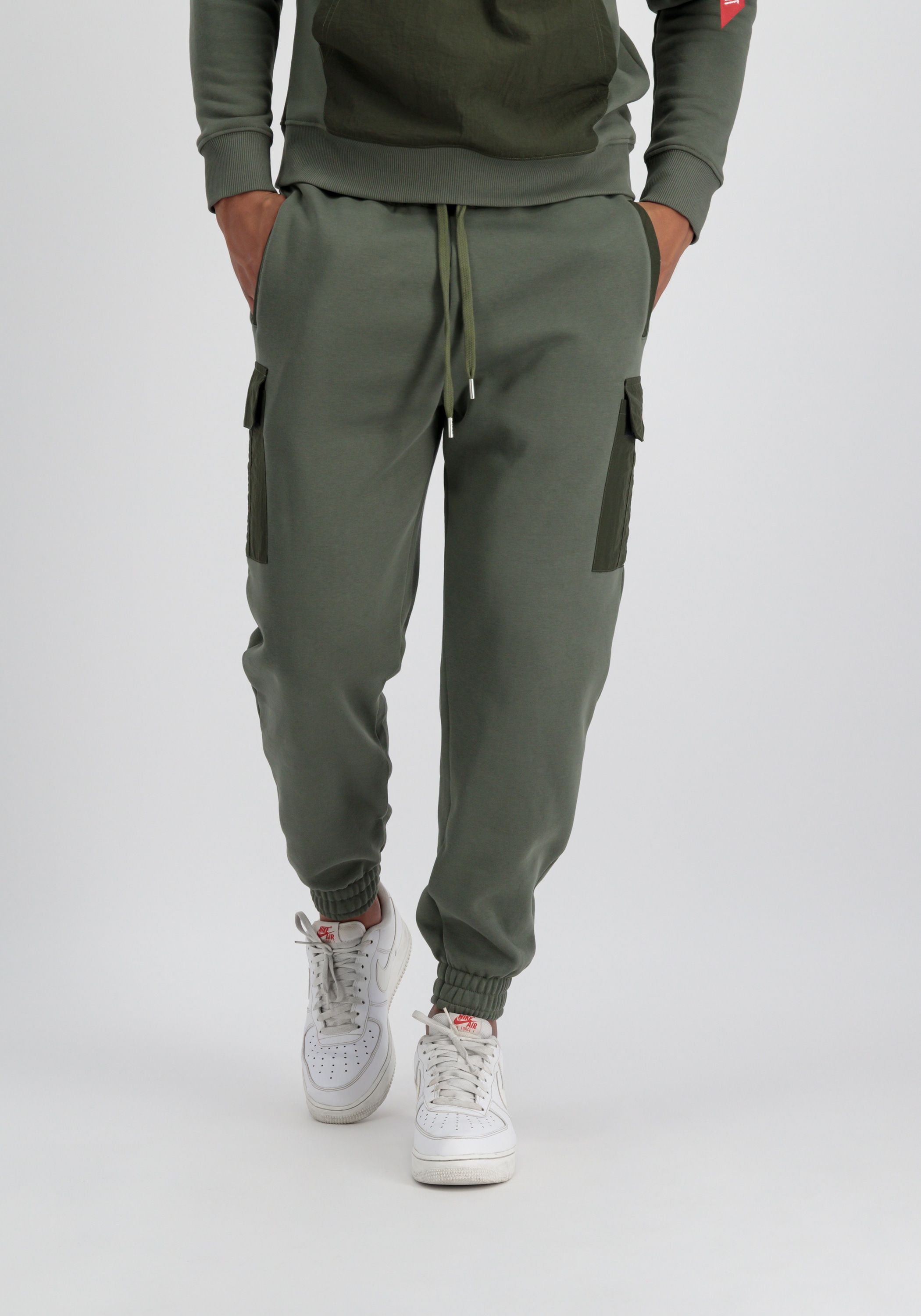 Alpha Industries Jogginghose "Alpha Industries Men - Jogger Sweat Nylon Cargo Jogger"