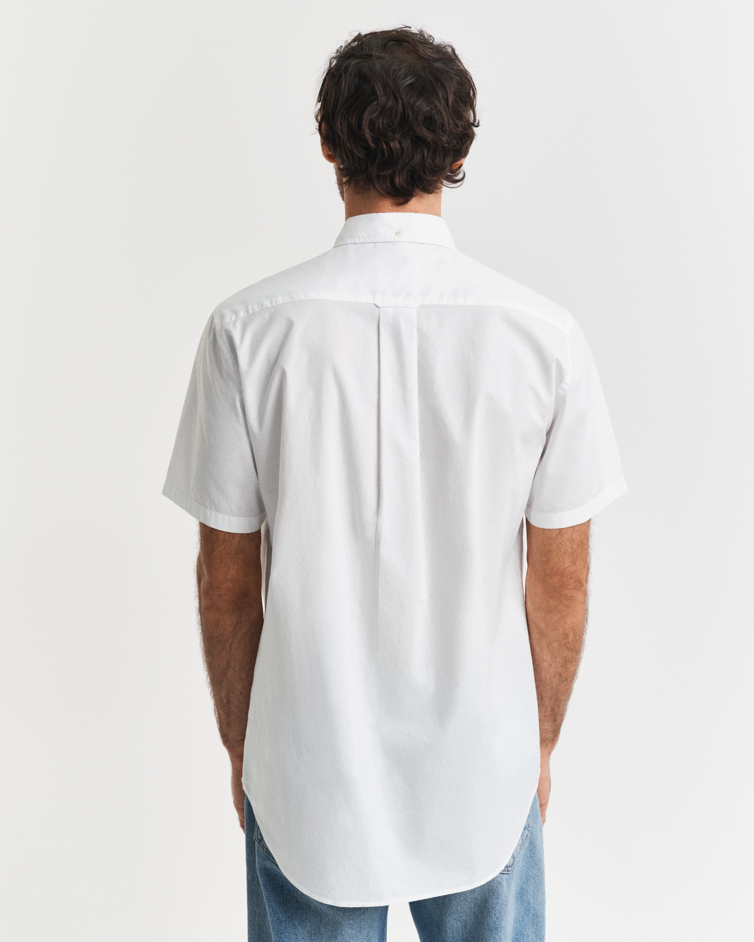 Gant Kurzarmhemd »Regular Fit Popeline Hemd leicht strapazierfähig pflegeleicht«, mit einer kleinen Logostickerei auf der Brusttasche