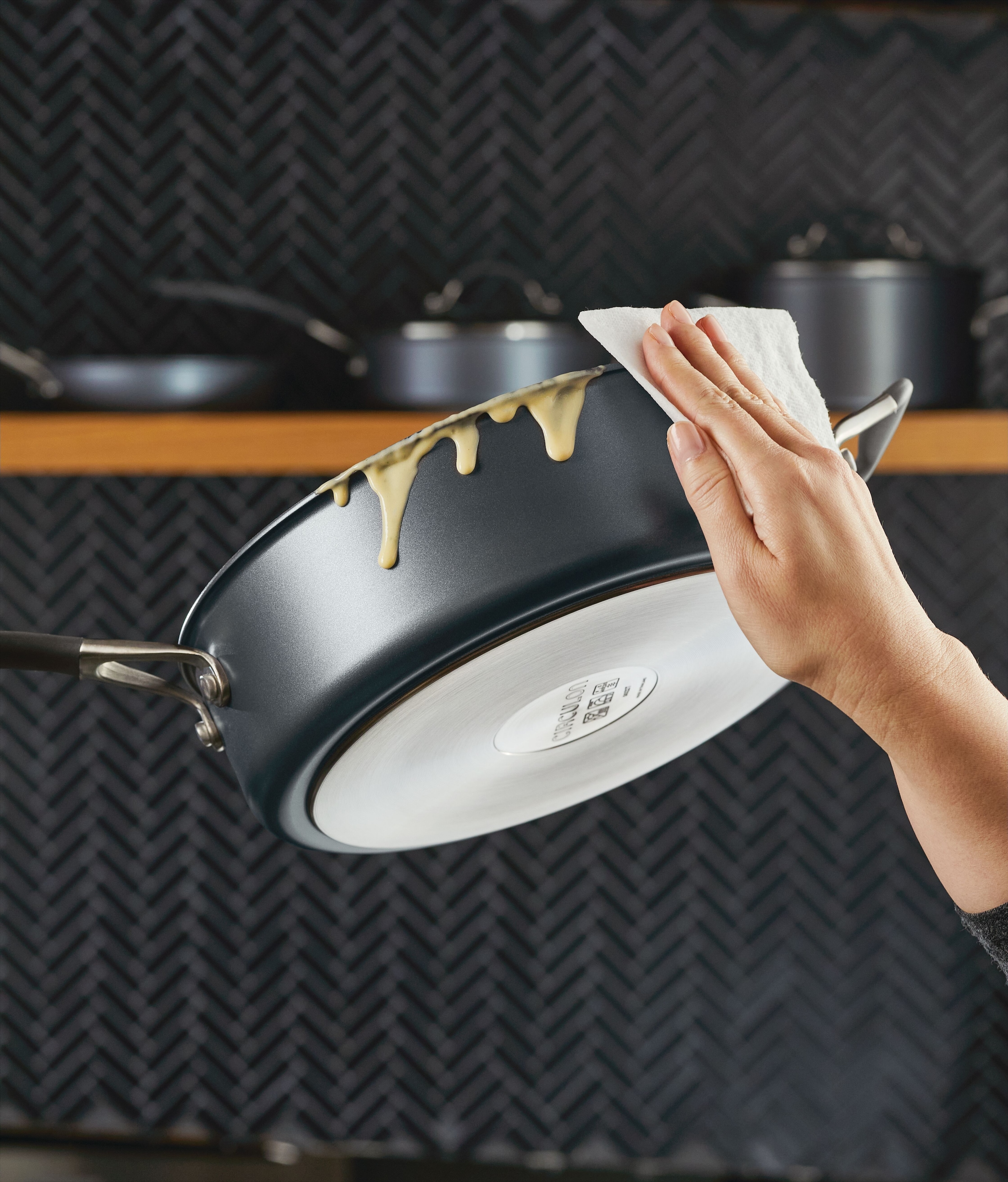 Circulon Schmorpfanne »Circulon A1 Schmorpfanne mit Gegengriff, 28 cm, 4,7 Liter«, Edelstahl, (1 tlg.), dreilagig beschichtet, kratzfest, spülmaschinenfest