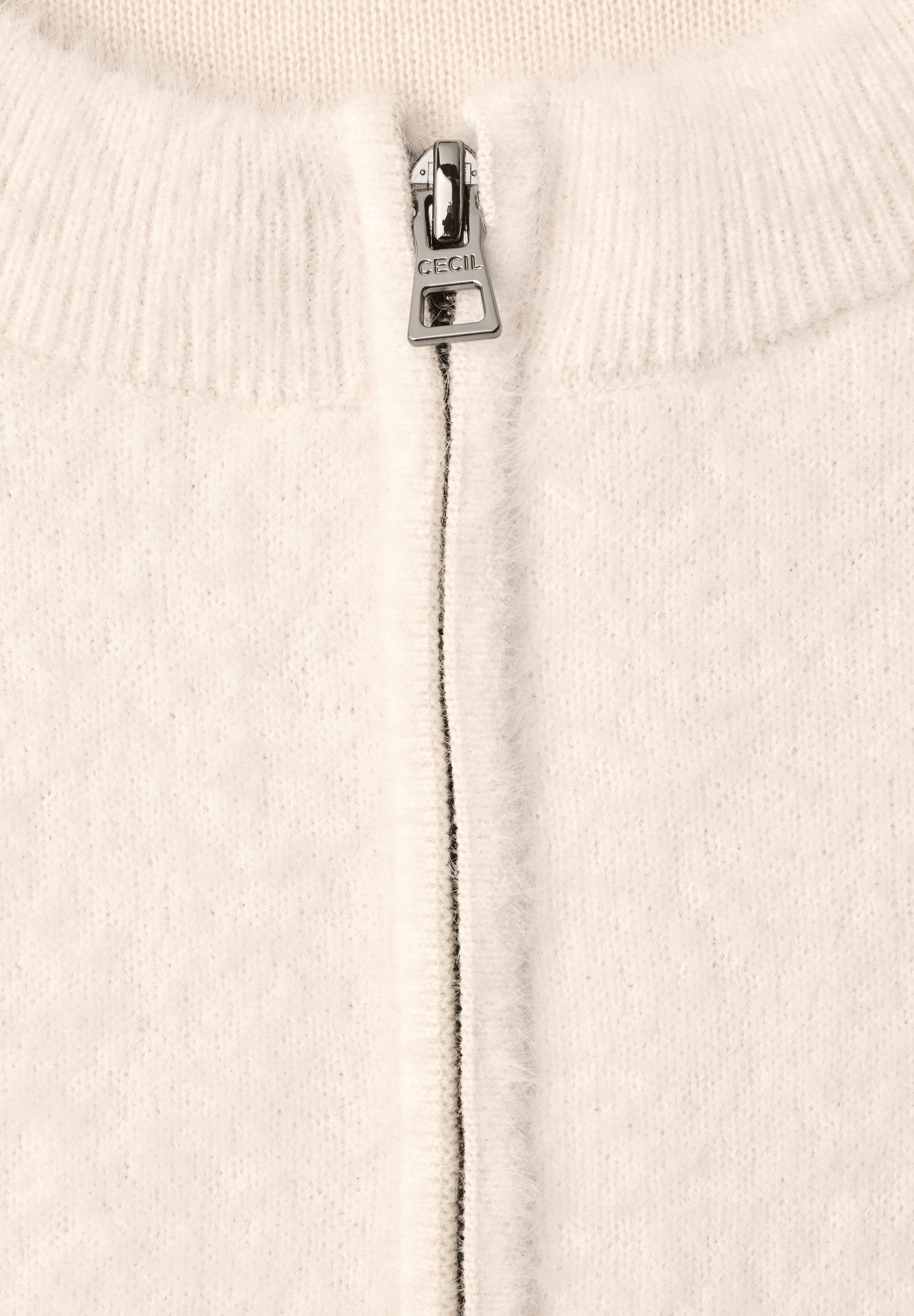 Cecil Strickjacke mit Tunnelzug am Saum