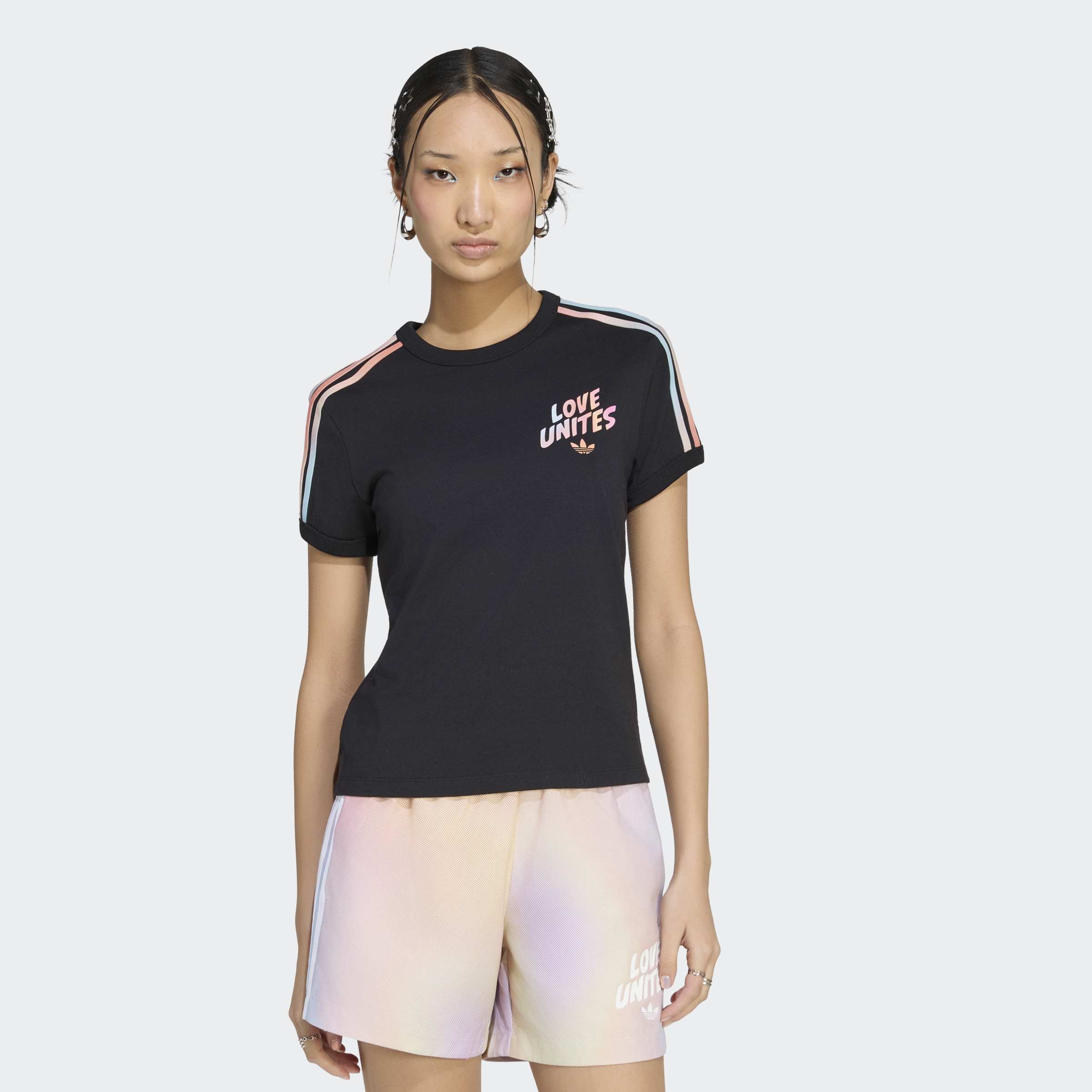adidas Originals T-Shirt "LOVE UNITES GFX" für Erwachsene, mit Rundhalsausschnitt, ohne Verschluss, aus Baumwolle