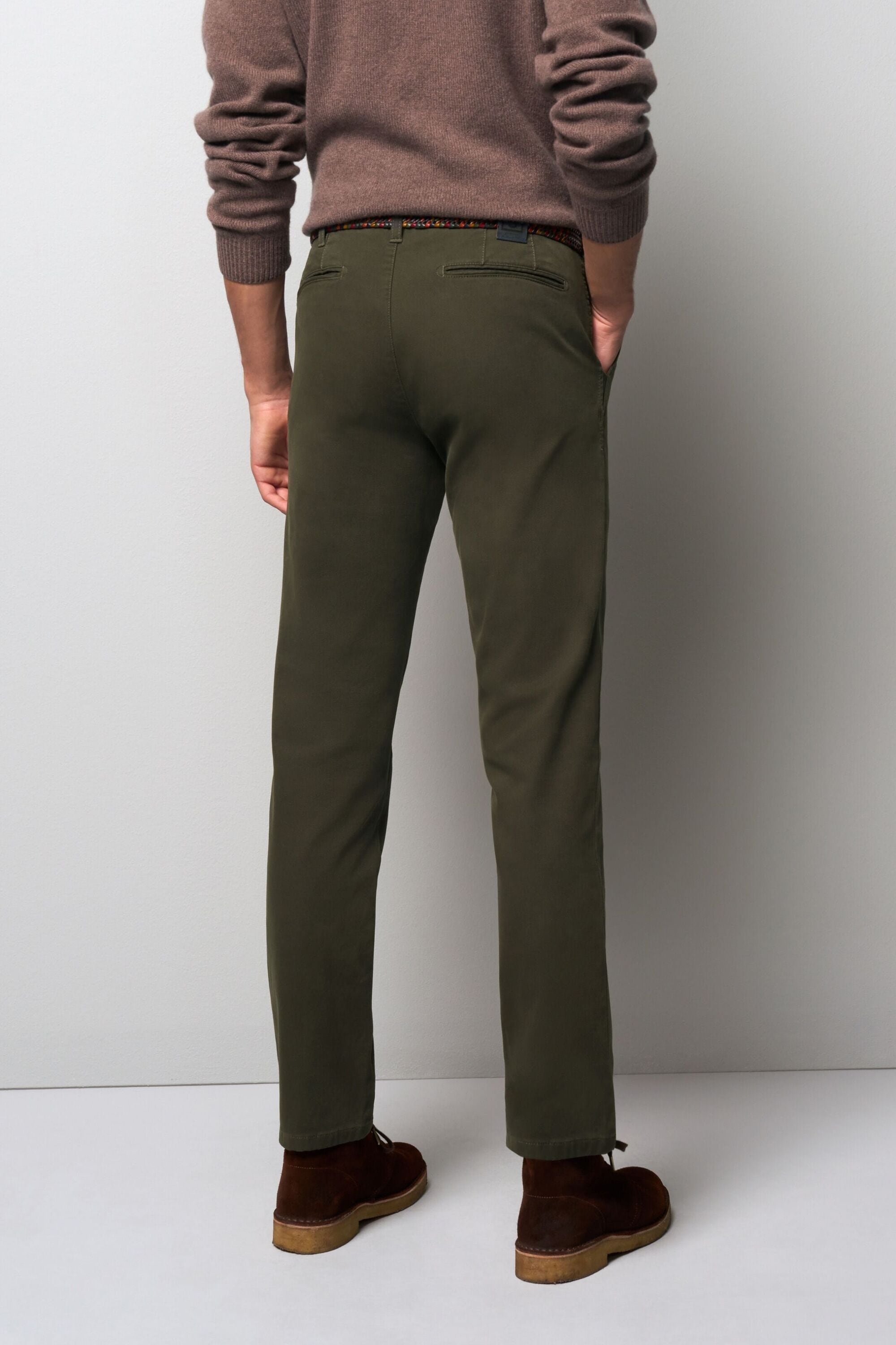 MEYER Chinos »M5.Chino«, Gefertigt aus BIO-Baumwolle