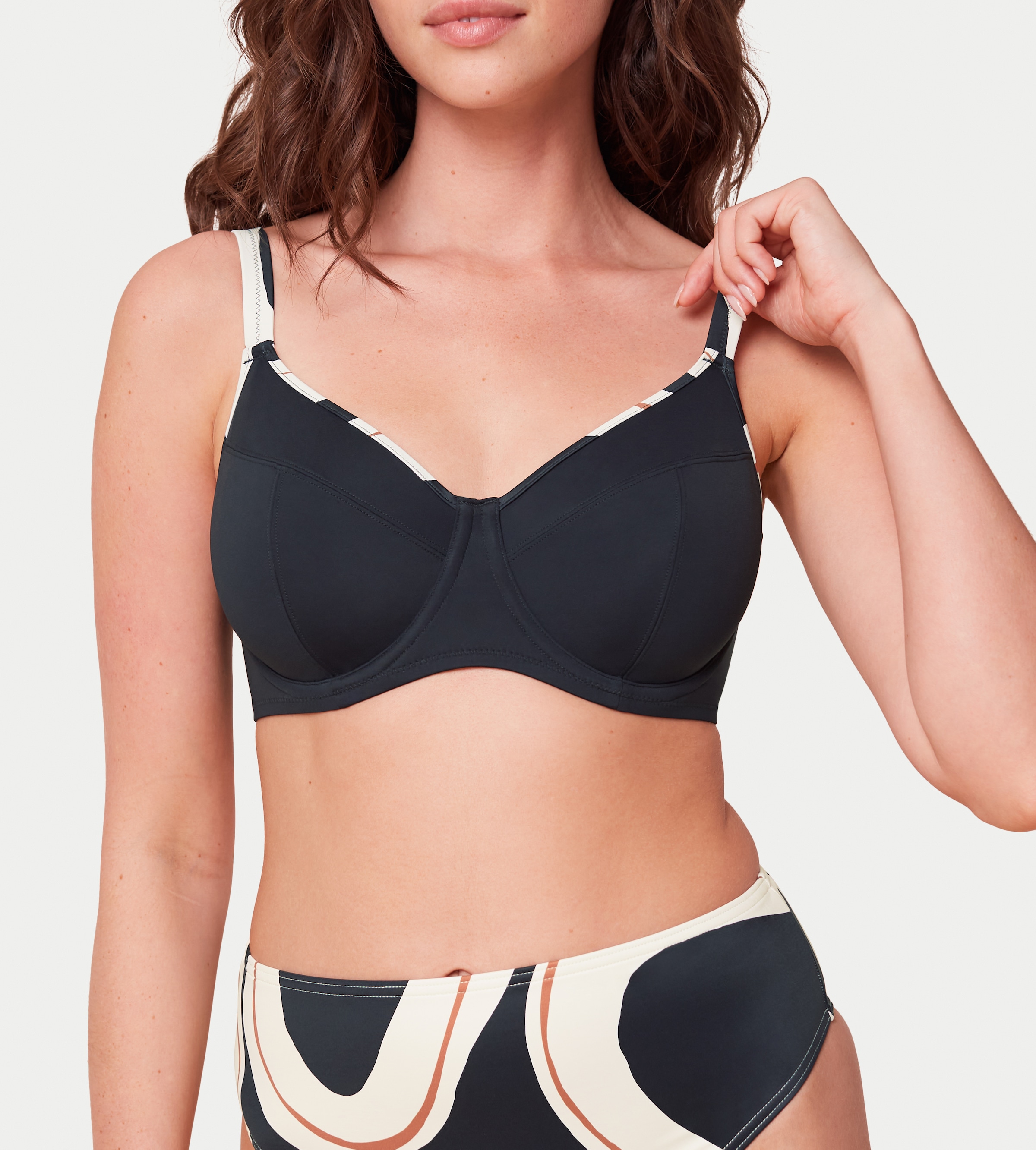 Triumph Bügel-Bikini-Top »Summer Allure W sd 01«, Minimizer - verkleinert die Brust optisch um eine Cup-Größe