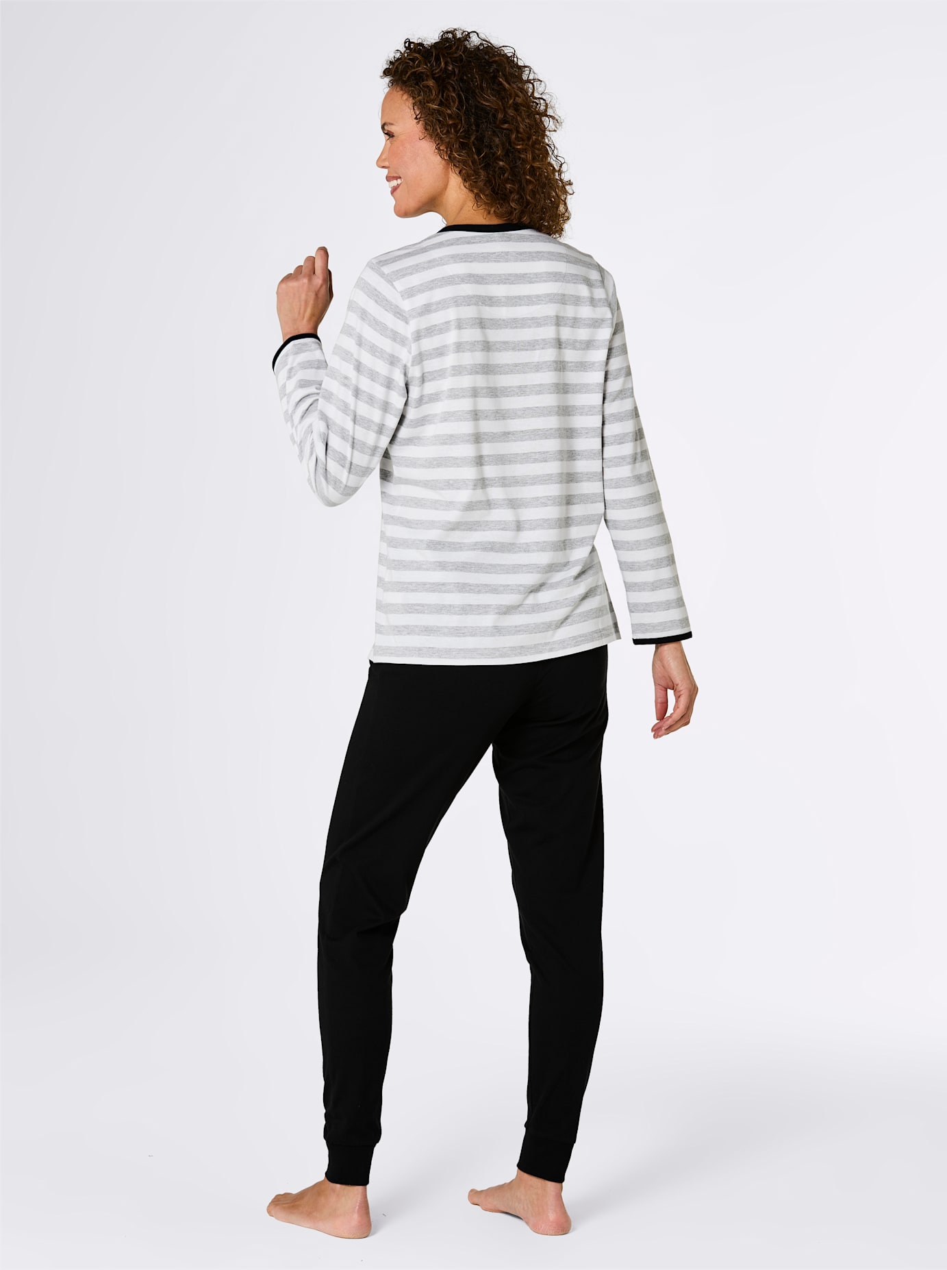 Thumbnail - Schlafanzug