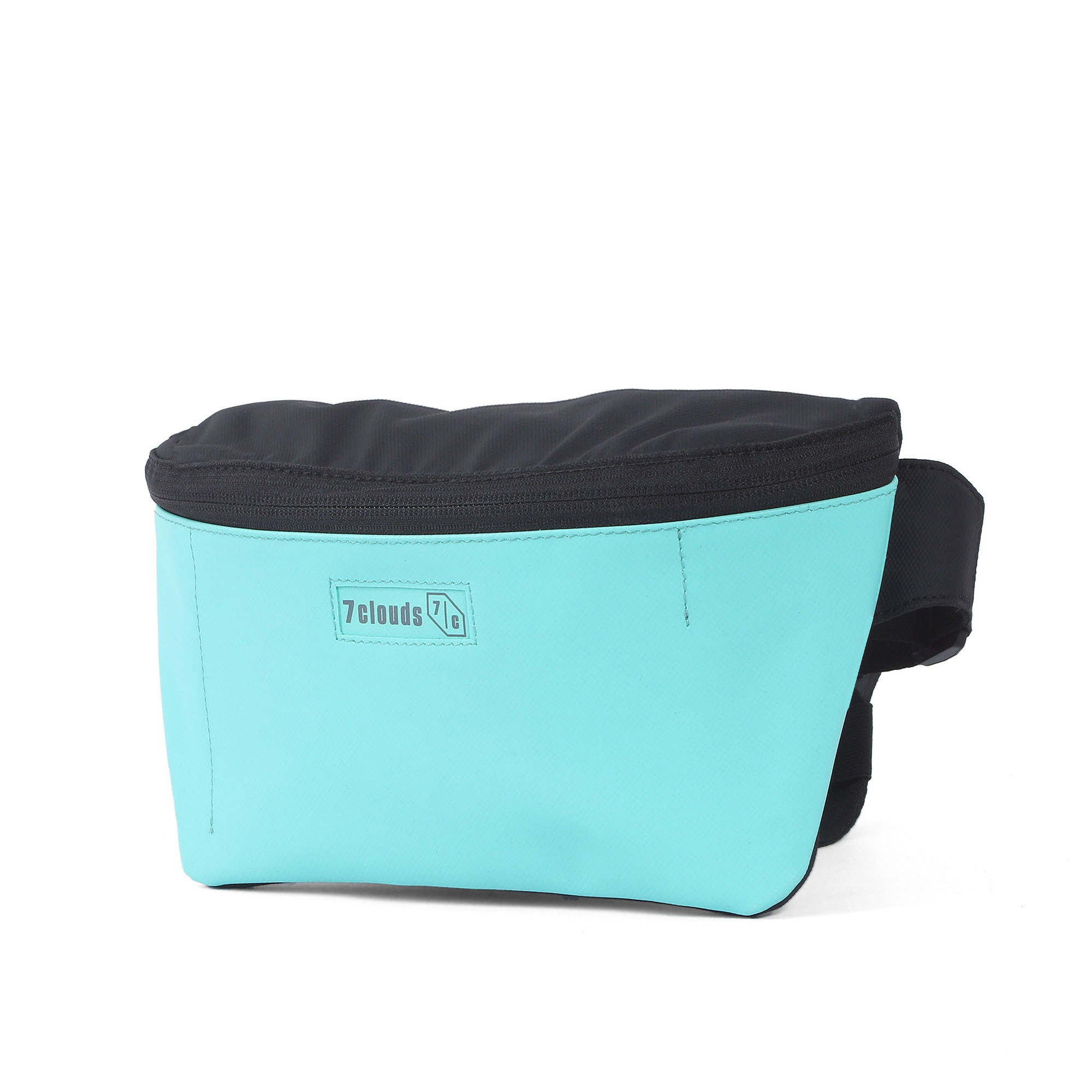 7clouds Umhängetasche "Cobi 7.1", mit recyceltem PET günstig online kaufen