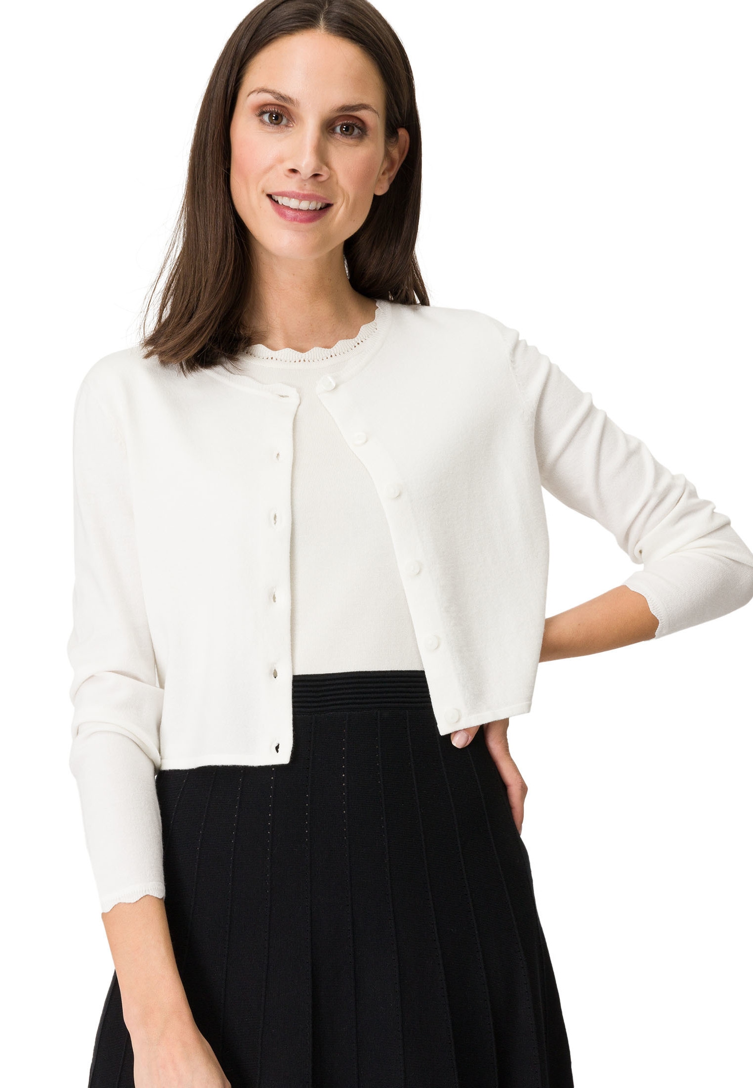 Zero Strickjacke »zero Kurze Strickjacke mit Wellenkante«, Knopfleiste