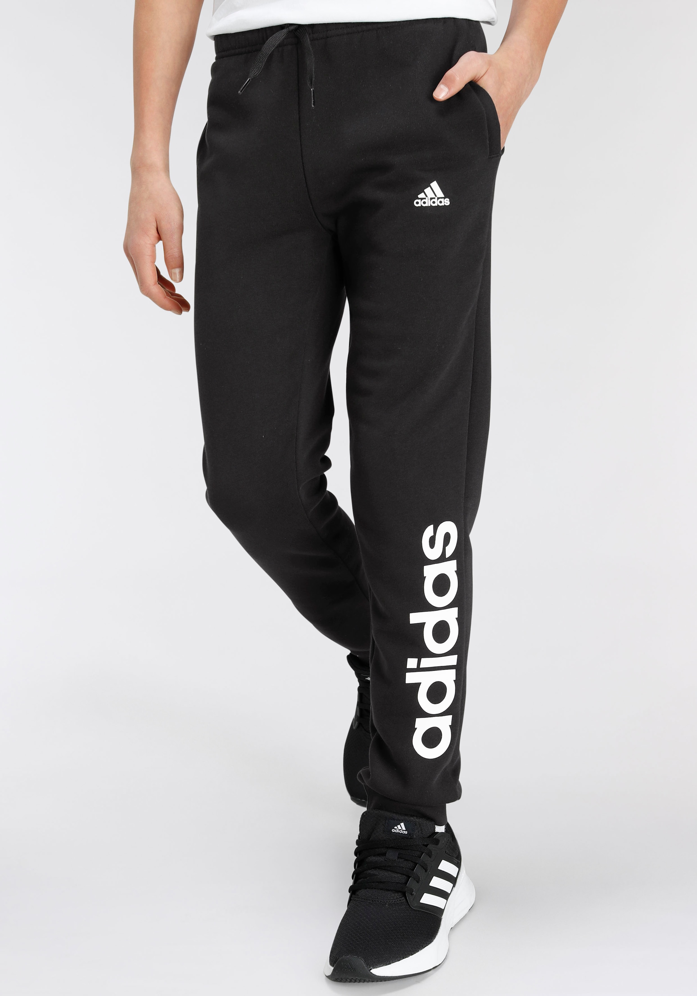 adidas Sportswear Sporthose »ESSENTIALS LINEAR LOGO HOSE«, (1 tlg.)