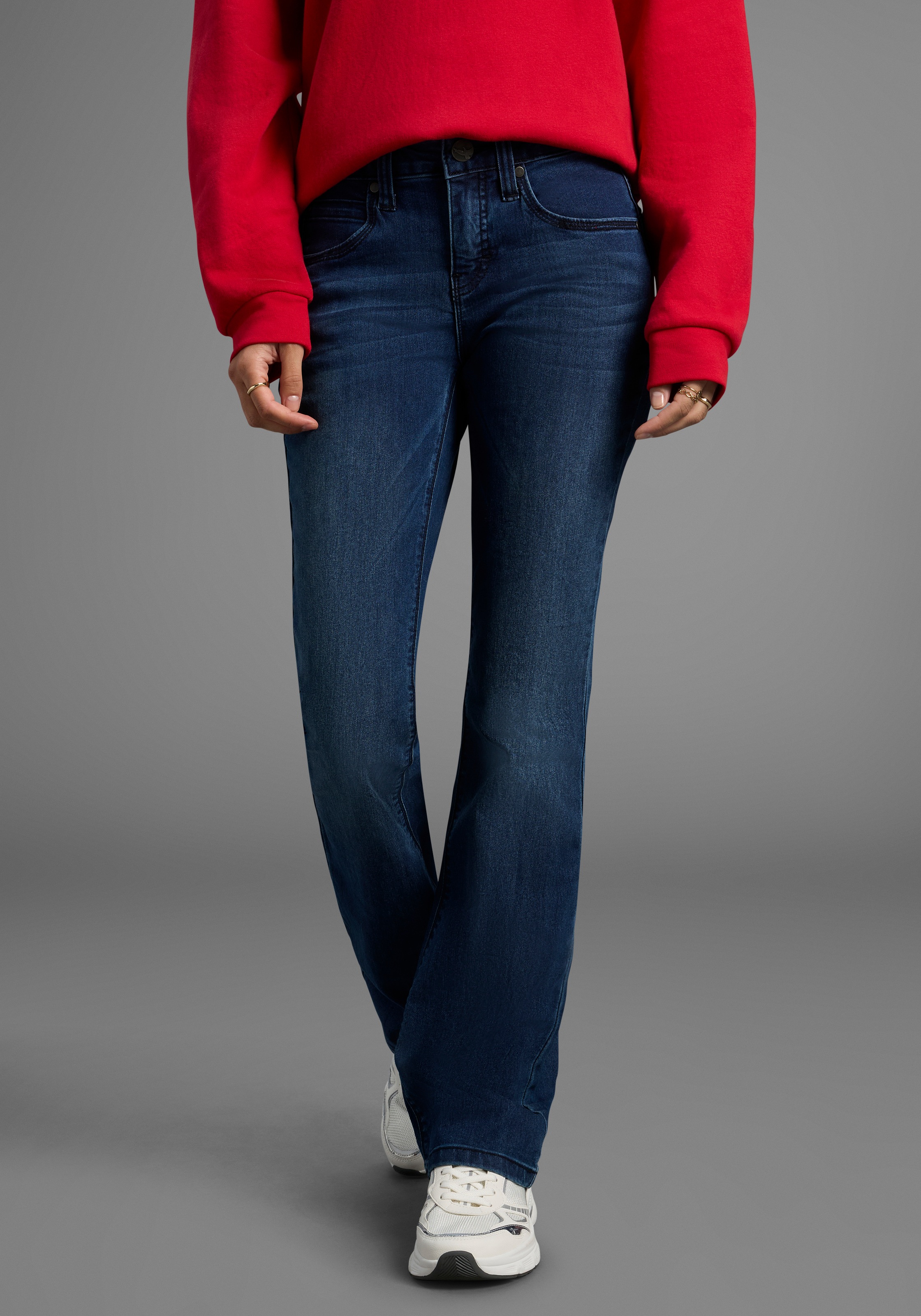 Arizona "Shaping" bootcut, Kontrastnähte, Used-Look-Waschung, niedrige Leibhöhe