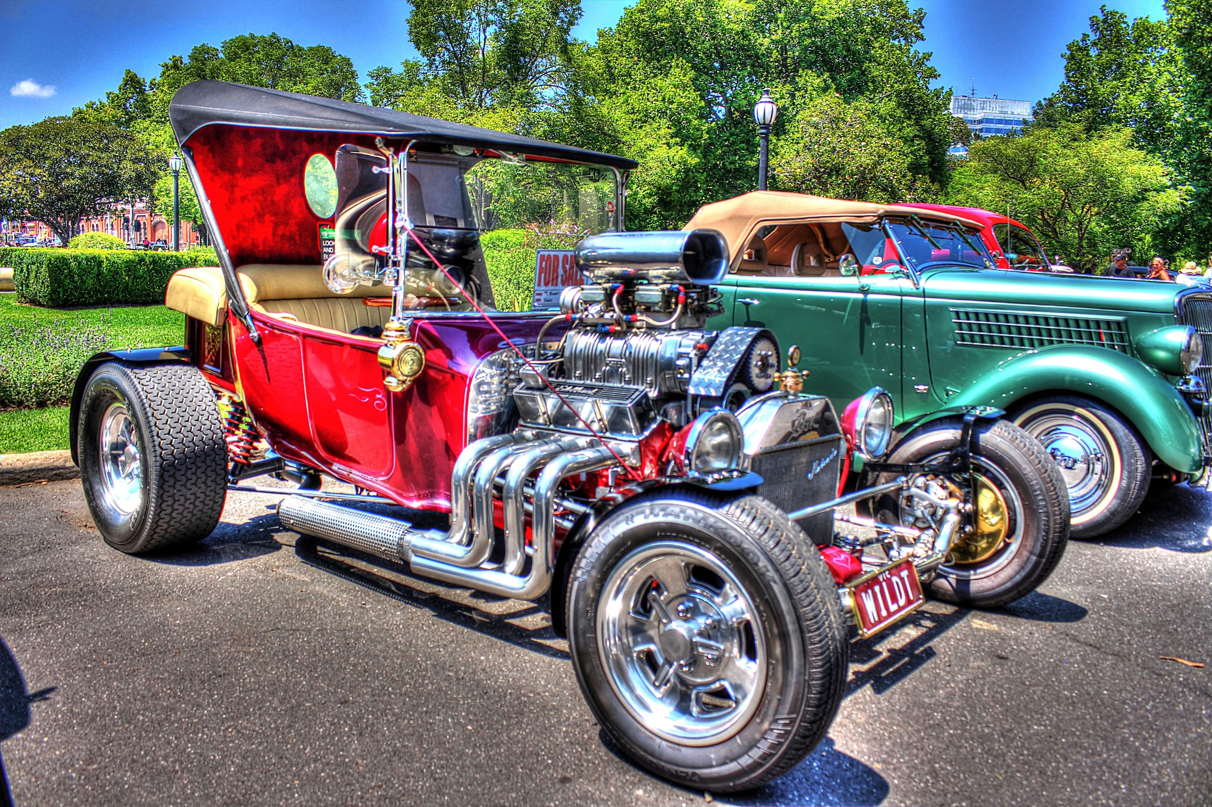 Papermoon Fototapete "OLDTIMER RENNWAGEN"