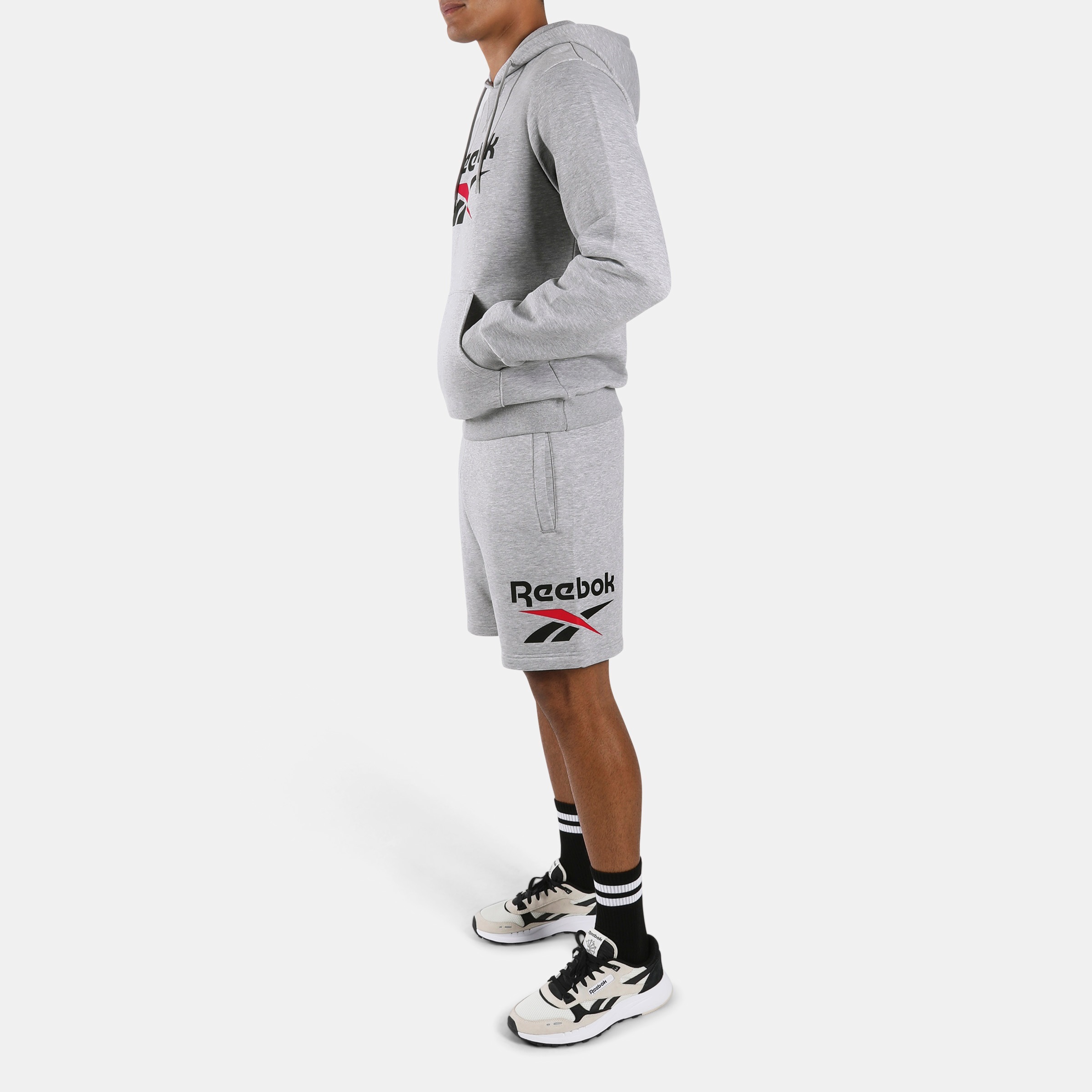 Reebok Kapuzensweatshirt »TRENT 2 COL LOGO HOODY«, sportlicher Schnitt, mit verstellbarer Kapuze, mit Kängurutasche

