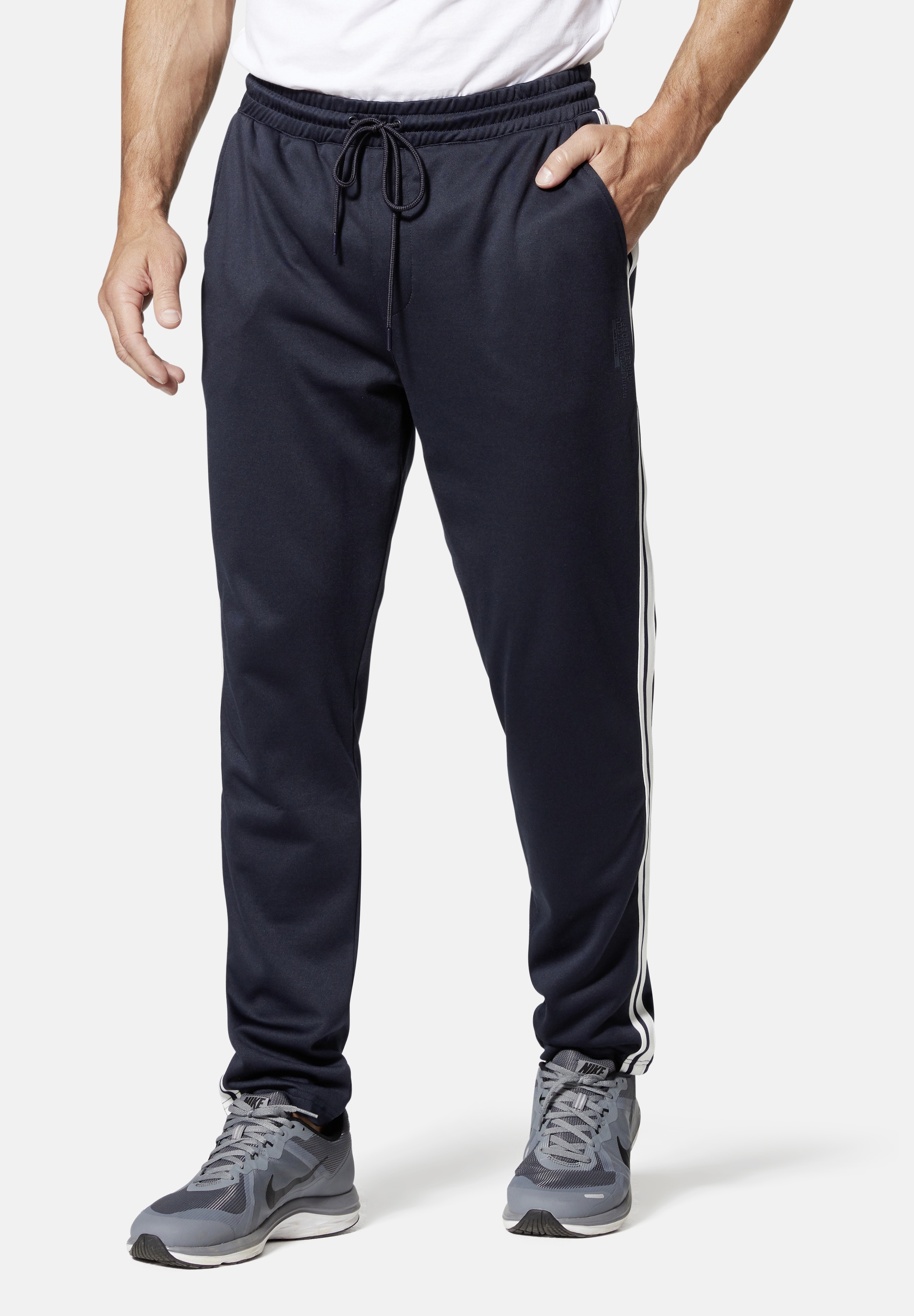 HERO by John Medoox Sporthose "Racingstripe Jogginghose" Bequemer Oberschen günstig online kaufen