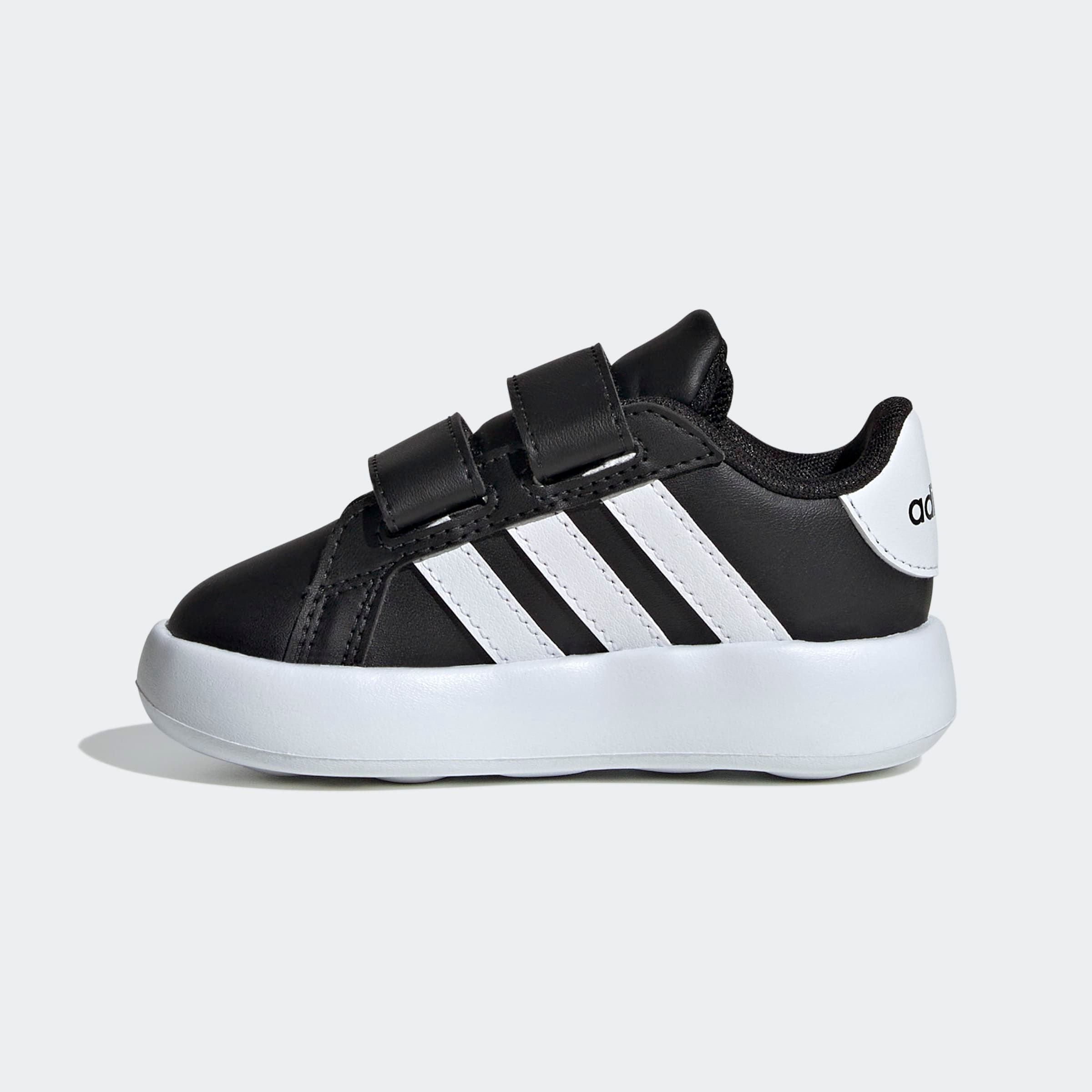 adidas Sportswear Klettschuh »GRAND COURT 2.0 KIDS«, Design auf den Spuren des adidas Superstar, für Kinder