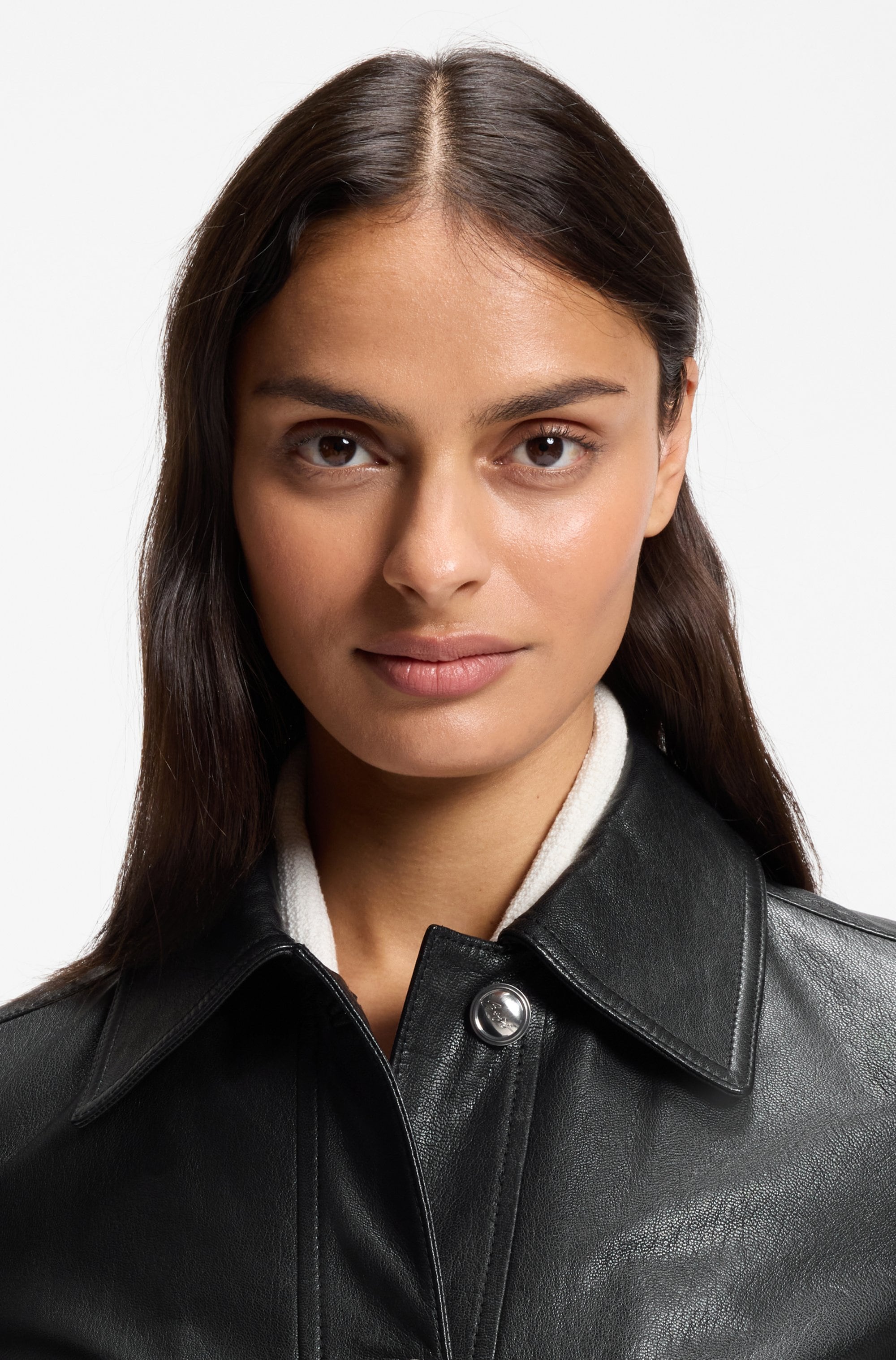 BOSS ORANGE Lederjacke »Sakara Premium Damenmode« mit Spitzkragen und Pattentaschen, Regular Fit