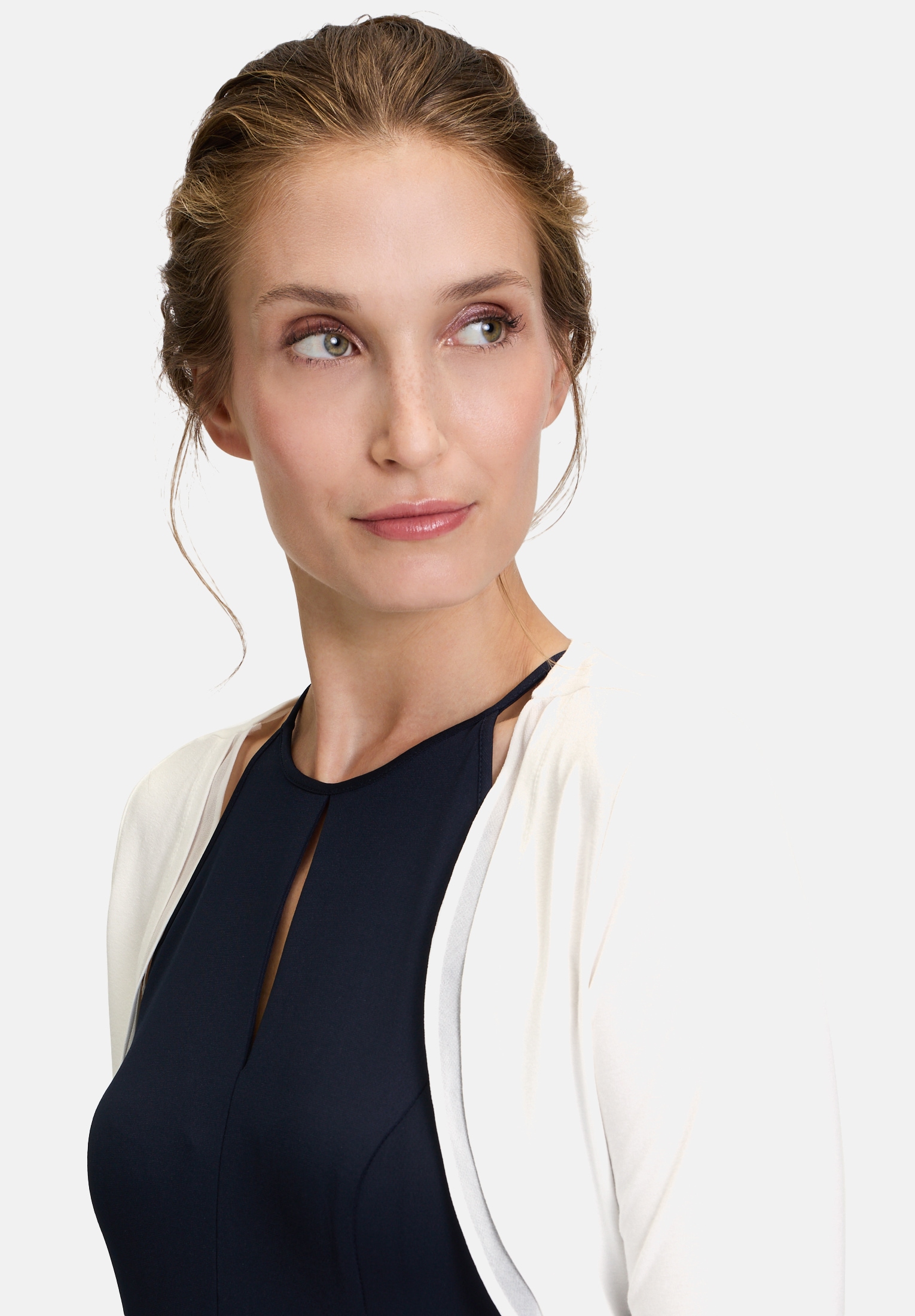 Vera Mont Bolerojacke »Vera Mont Bolero-Jacke figurbetont«