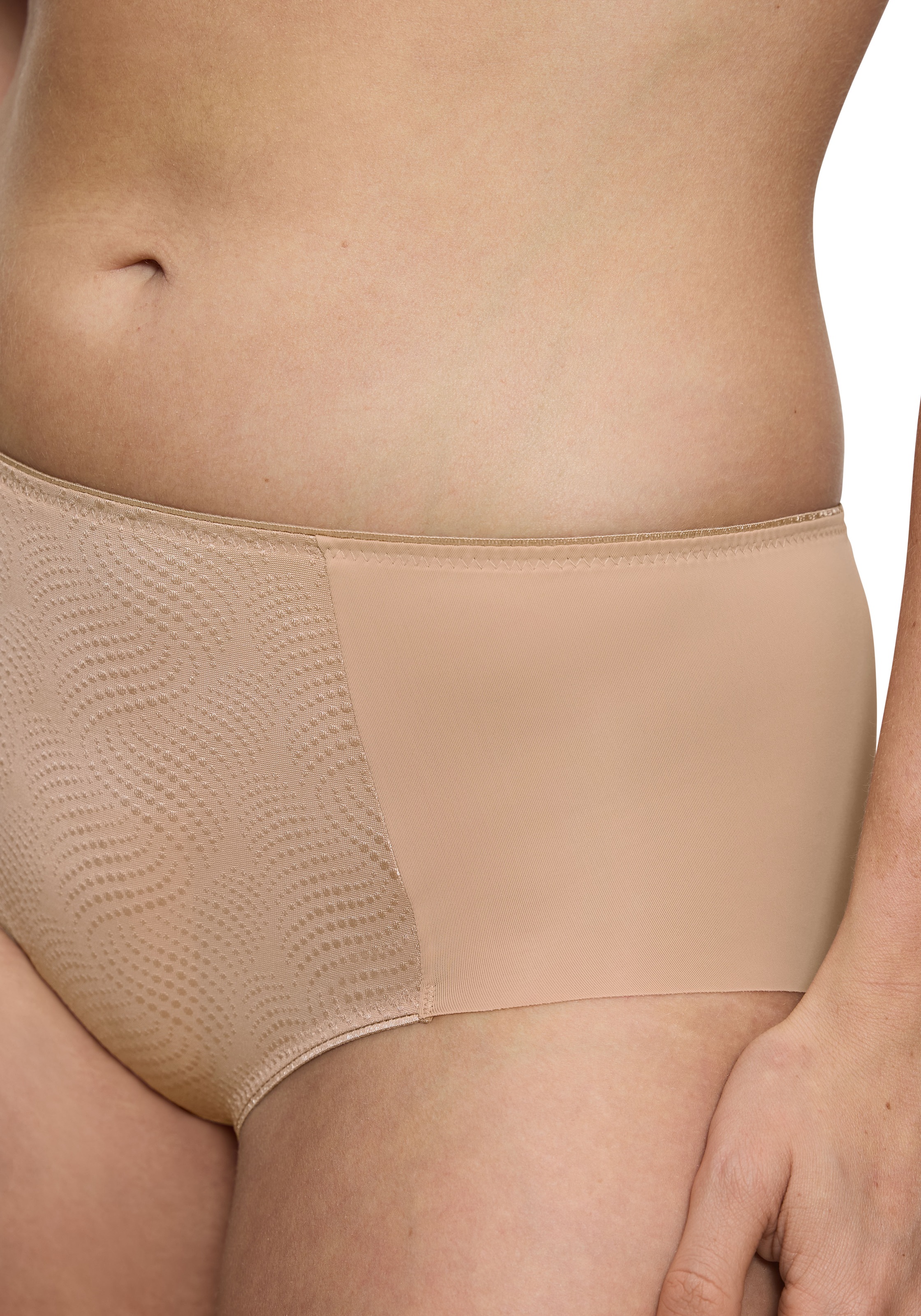Triumph Slip »Essential Minimizer Hipster X«, schimmerndes Jacquardmuster