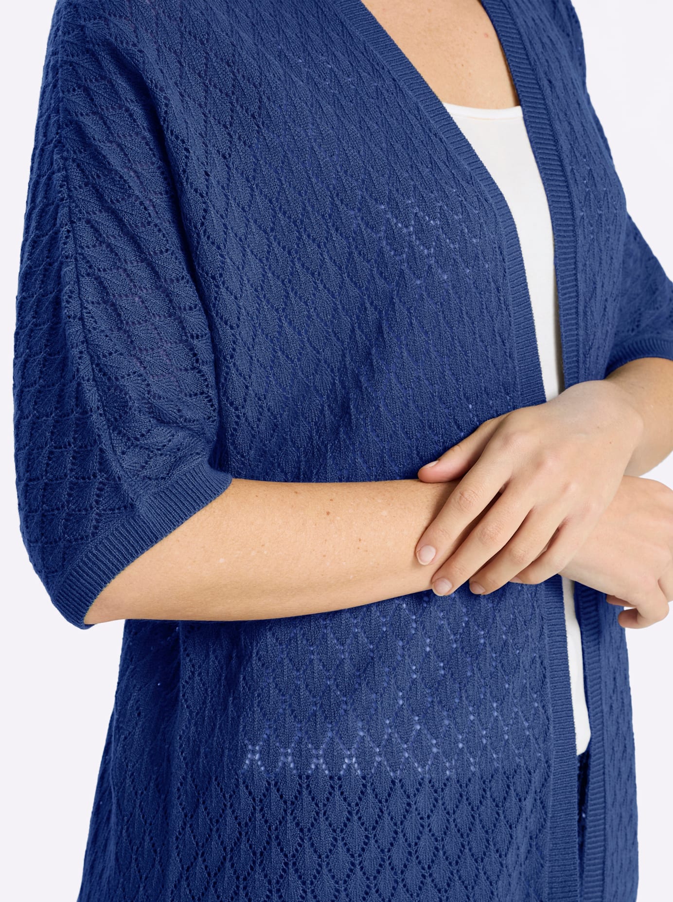 Classic Basics Ajourstrickjacke
