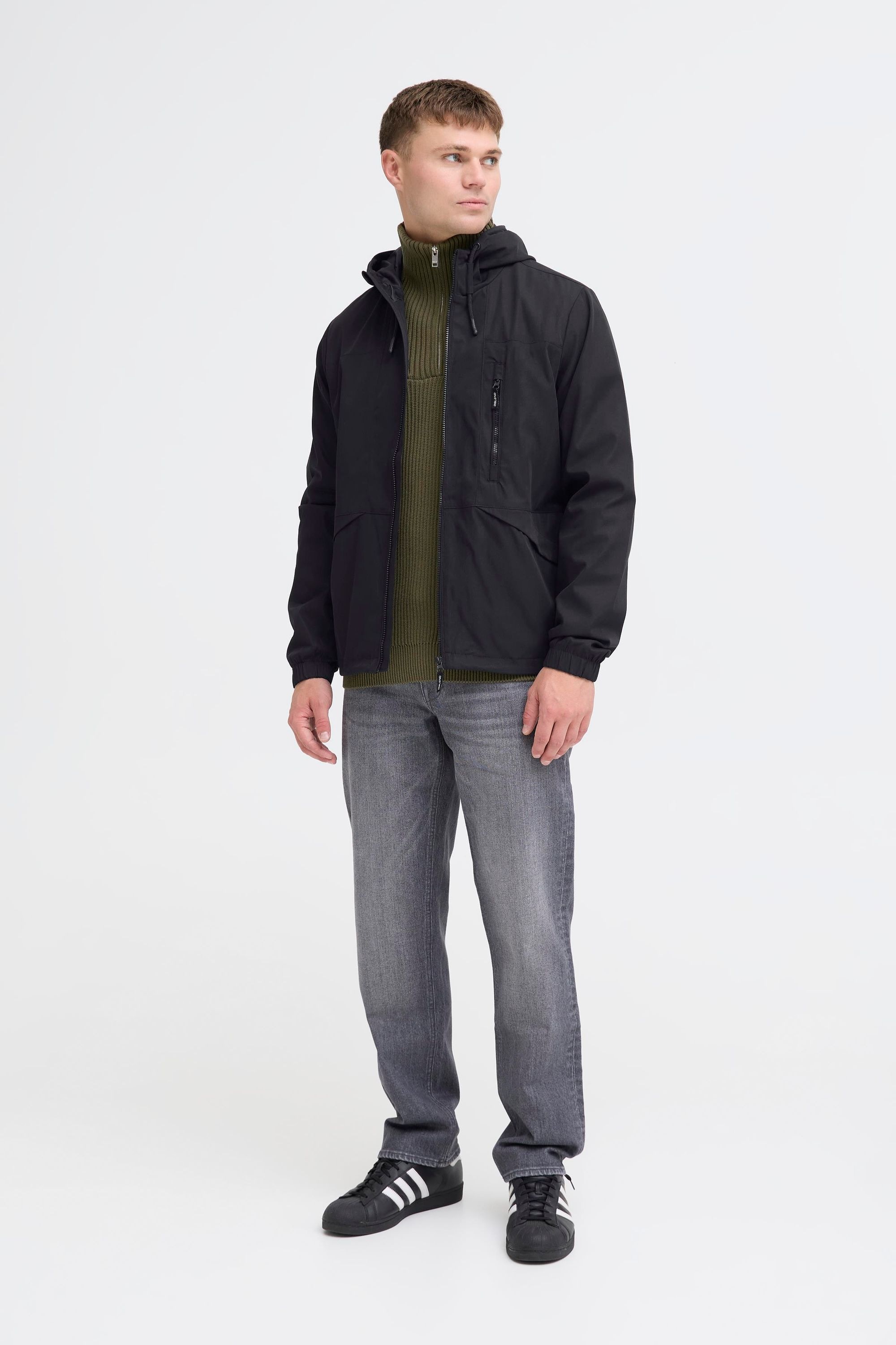 Thumbnail - Blend Windbreaker "BHEfik" mit Kapuze Stylischer Windbreaker mit Taschen