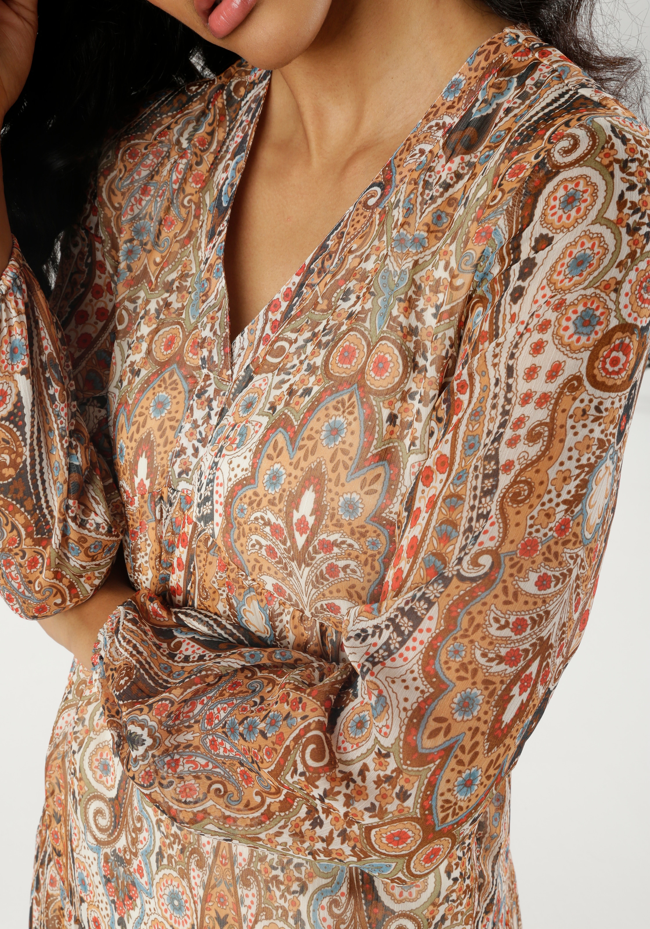 Aniston CASUAL Maxikleid, mit fantasievollem Paisley-Muster