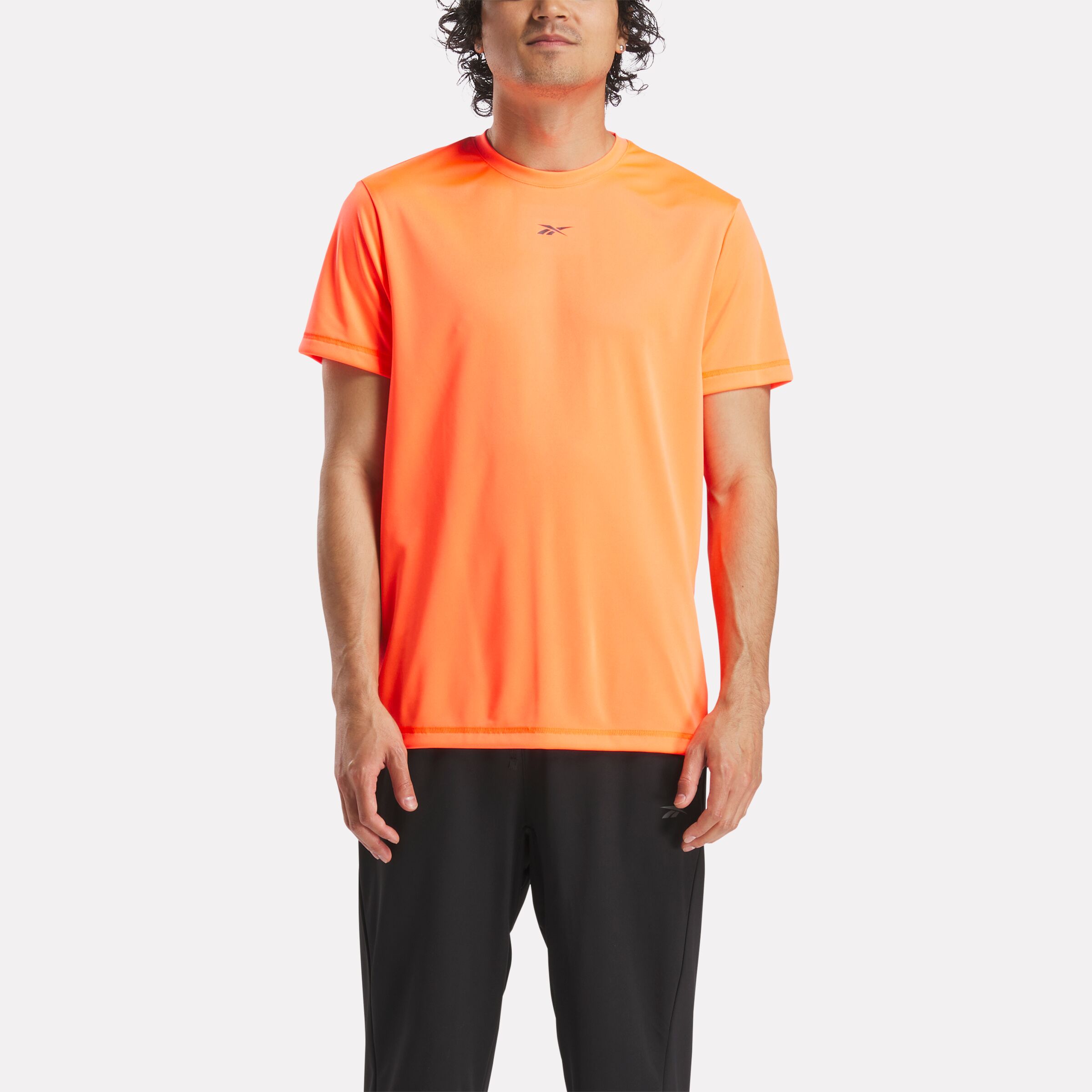 Reebok Trainingsshirt "ID TRAIN SS TECH TEE" Kurzarm-Design, atmungsaktives Material, schnell trocknend