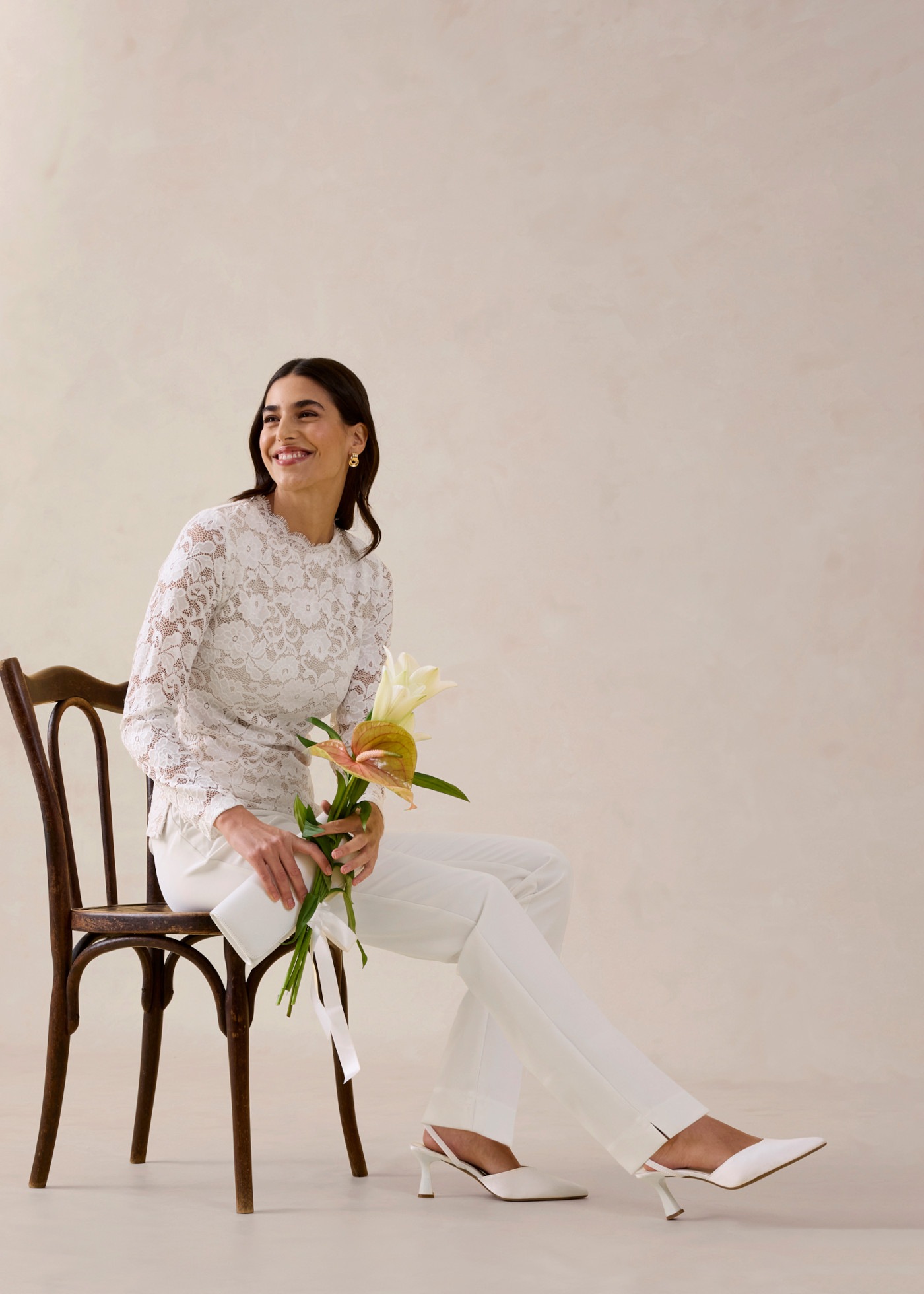 bonprix Langarmshirt mit romantischem Blumenmuster, schmale Passform