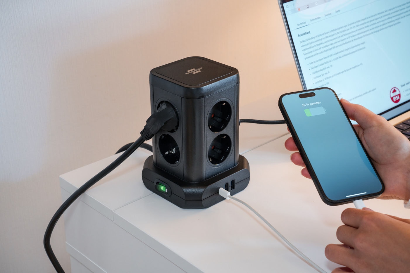 Brennenstuhl Steckdosenleiste »Steckdosenturm 8-fach« 11-fach (Ein- / Ausschalter | Klappendeckel | USB-Anschlüsse Schutzkontaktkupplung;Überspannungsschutz;Schutzkontaktstecker Kabellänge 2 m)