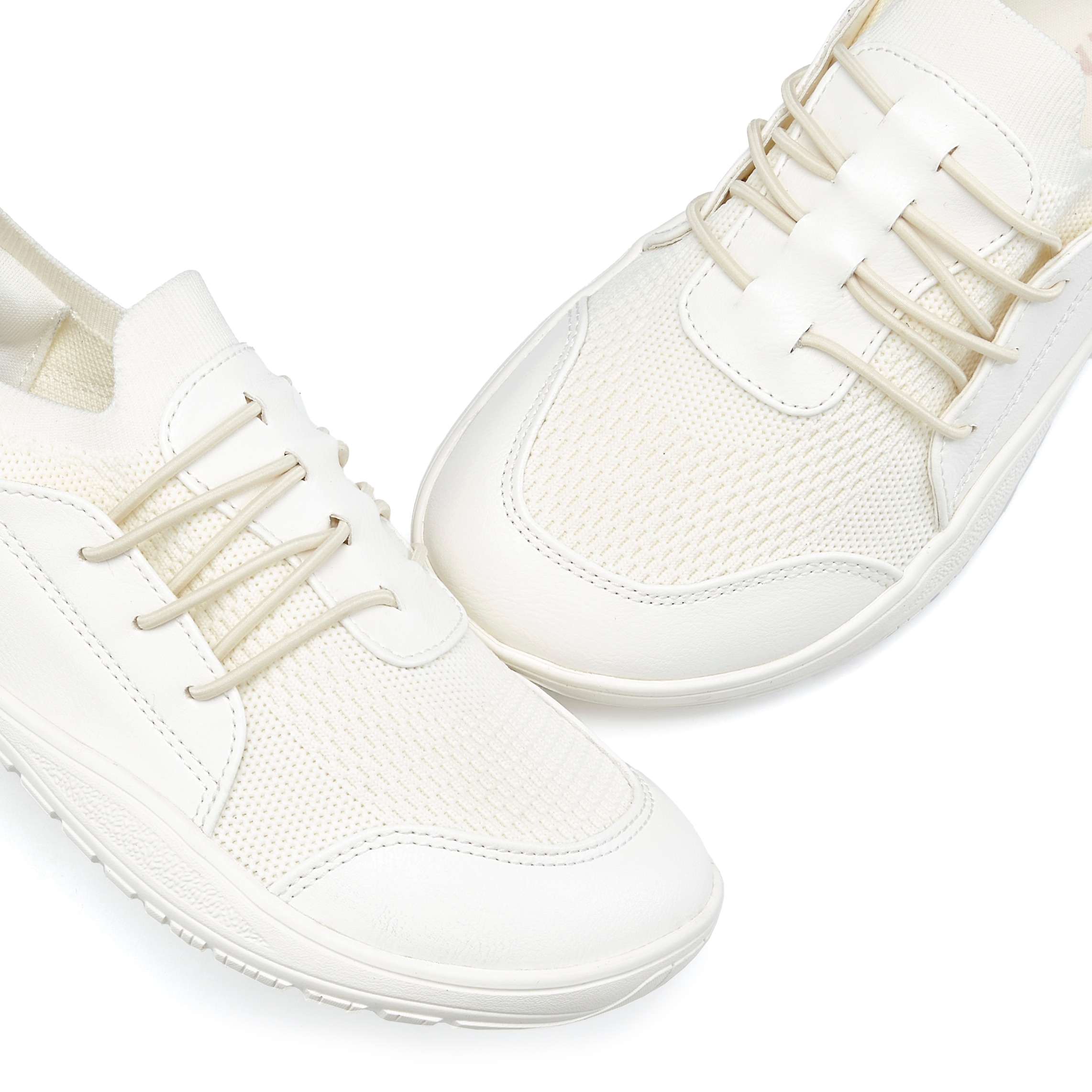 Vivance Sneaker »Slip-On, Freizeitschuhe, Fitnessschuhe«  mit Barfuß-Passform und breiter Zehenbox VEGAN