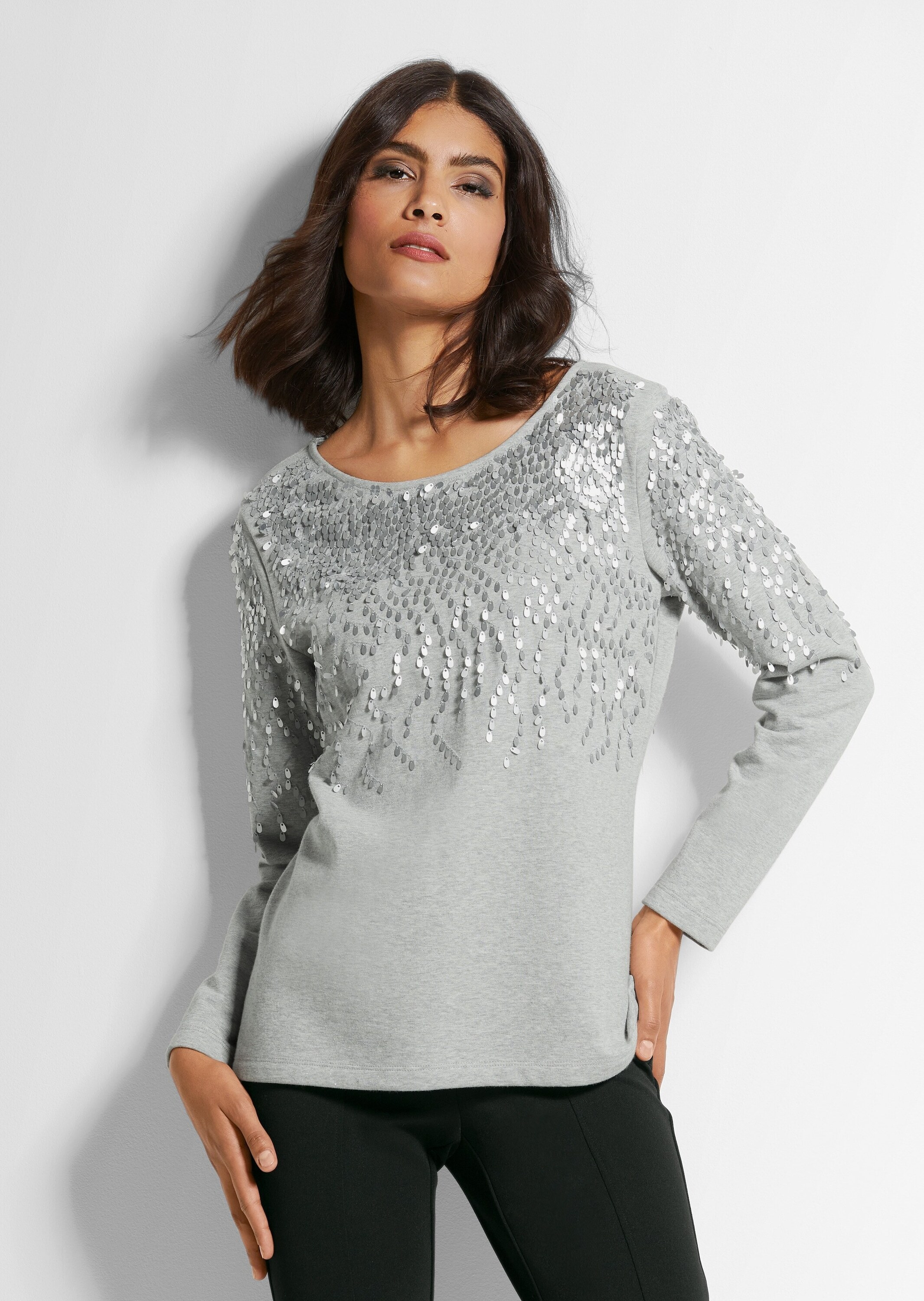 MADELEINE Langarmshirt »Sweatshirt Glitzeroberteil mit funkelnden Details« Glanzeffekte durch Pailletten