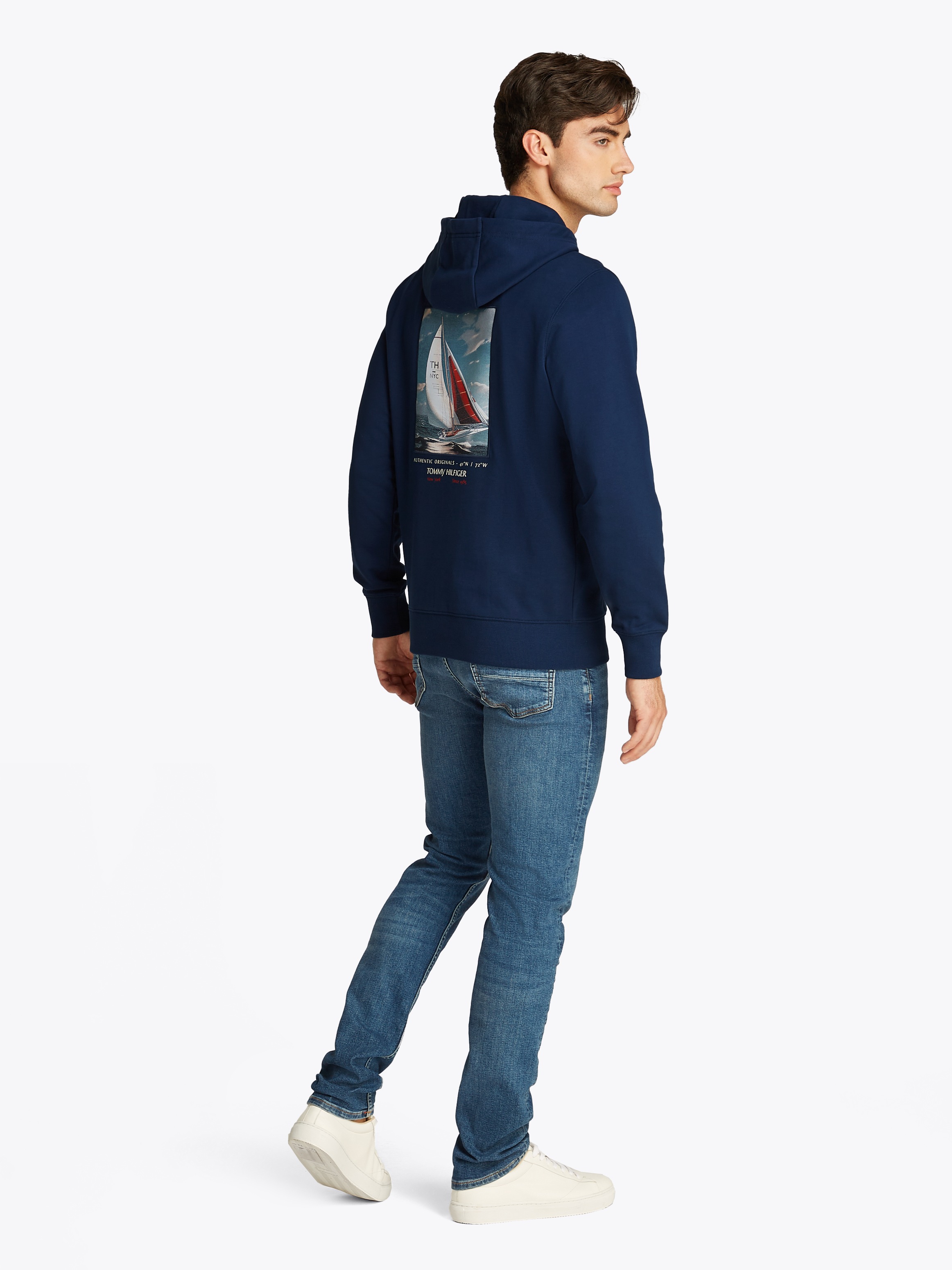 Thumbnail - Tommy Hilfiger Kapuzensweatshirt "HILFIGER COLOR PHOTO PRT HOODIE", mit großem Fotoprint auf dem Rücken