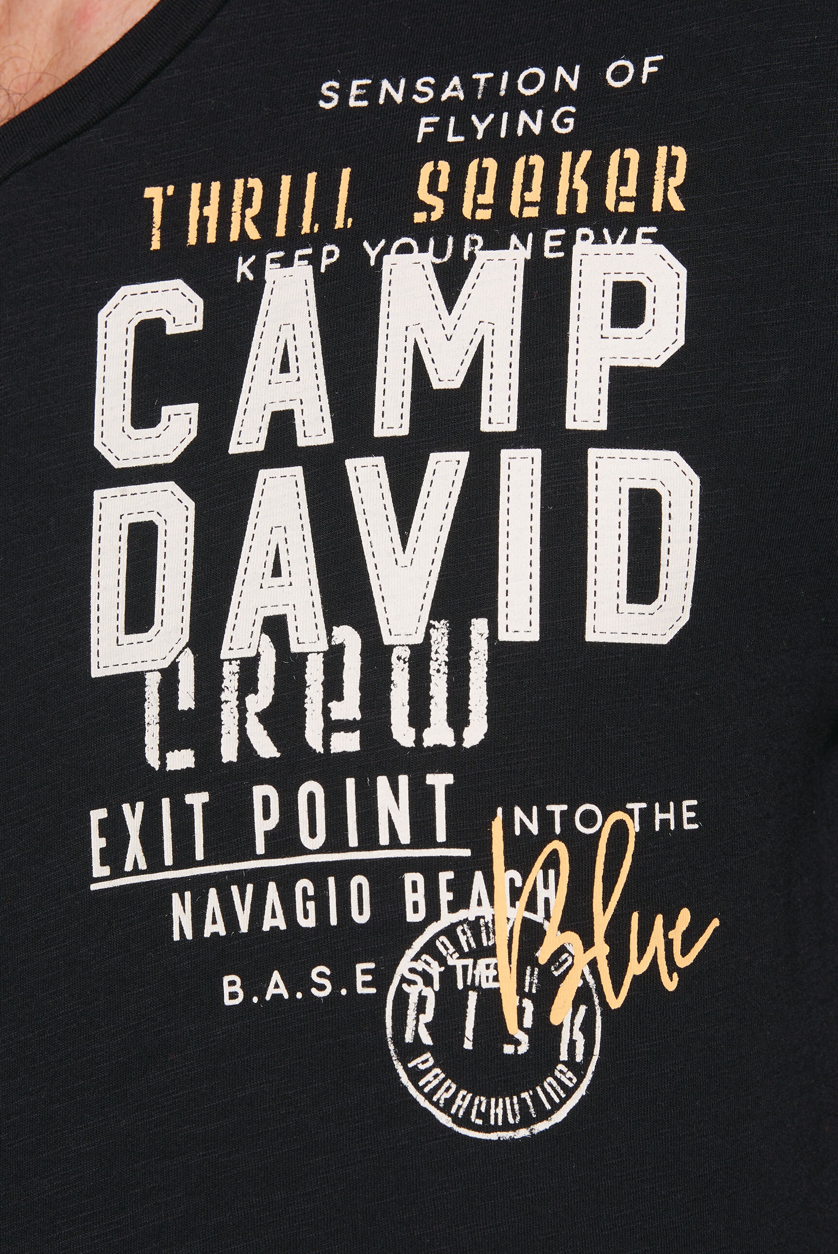 CAMP DAVID V-Shirt, mit maskulinem V-Ausschnitt