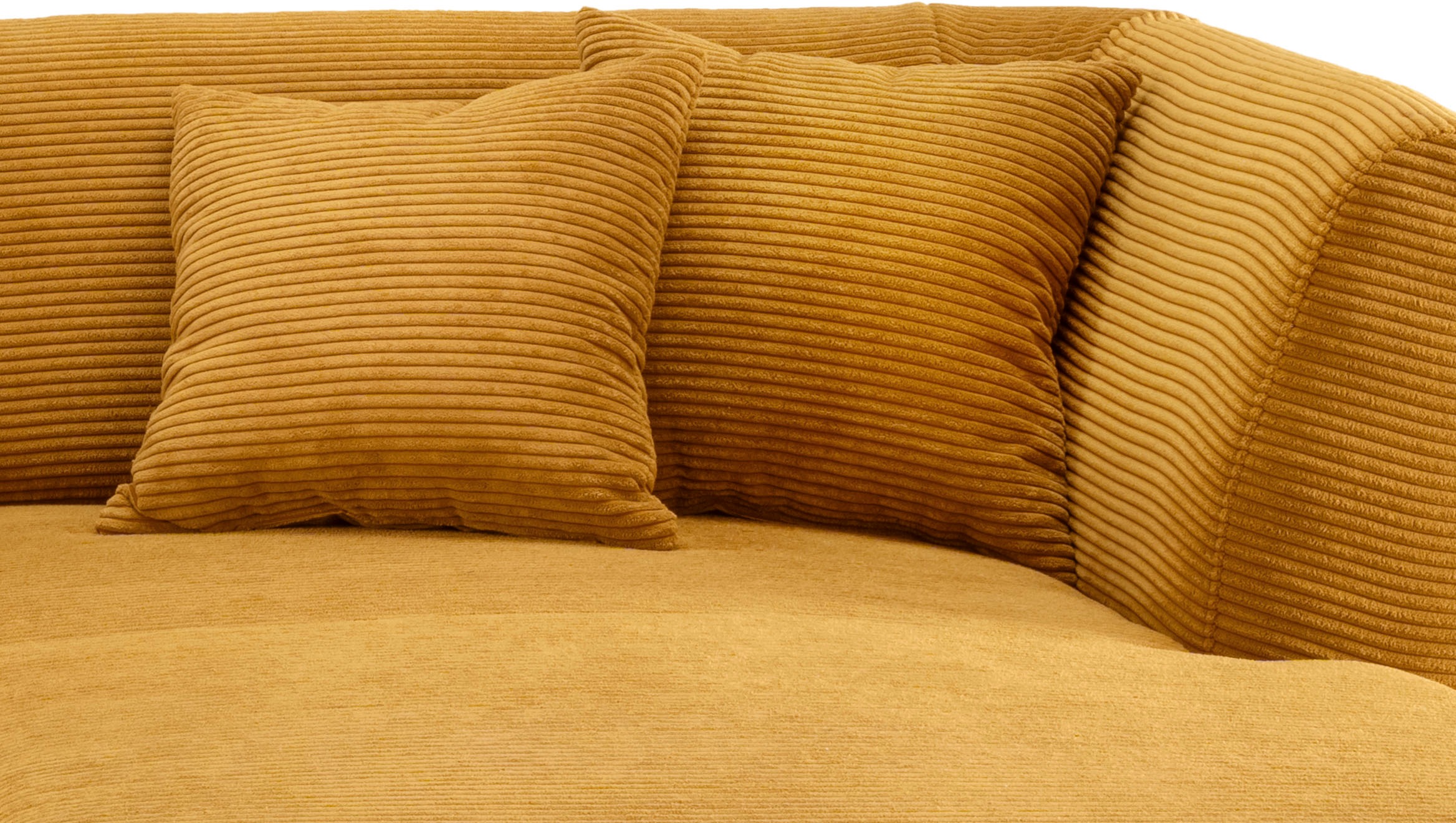 INOSIGN Ecksofa »Colori Polstermöbel mit zeitlos eleganter Rückenführung. L-Form«, Holzfußfarbe wählbar, inkl. 4x Zierkissen