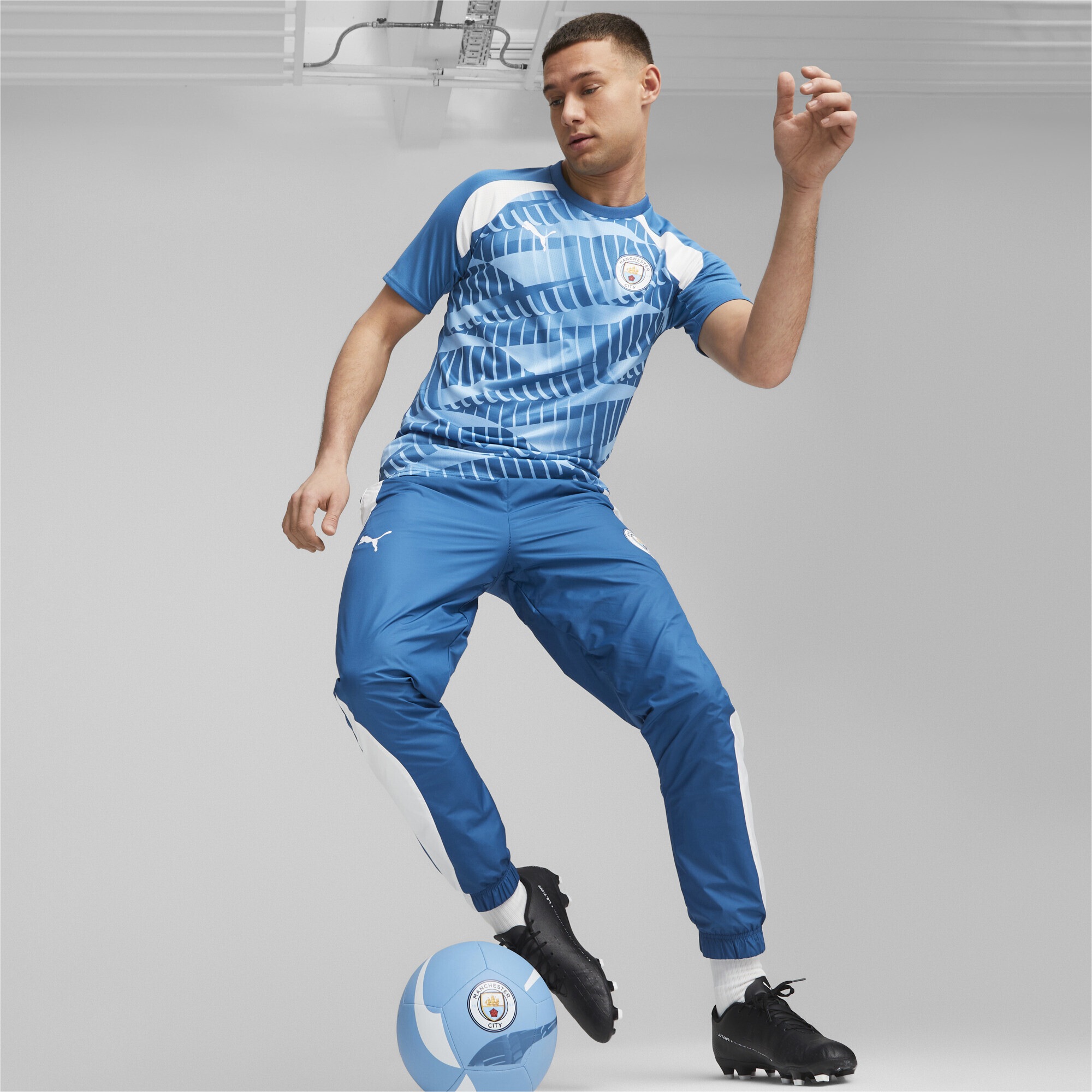 PUMA Trainingsshirt »Manchester City F.C. Pre-match Trikot mit kurzem Arm Herren«