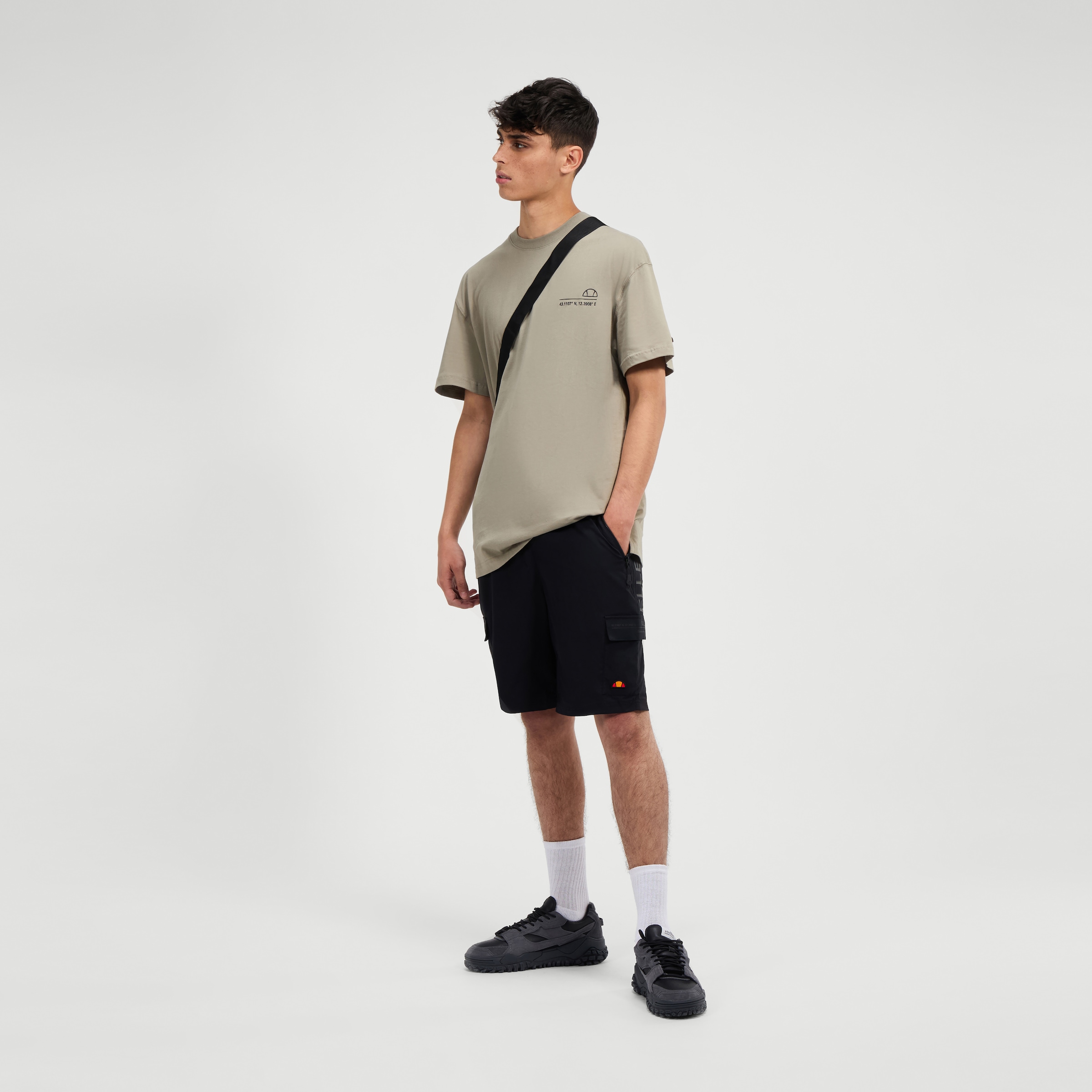 Ellesse Cargoshorts »GAIANO CARGO SHORT«, (1 tlg.)