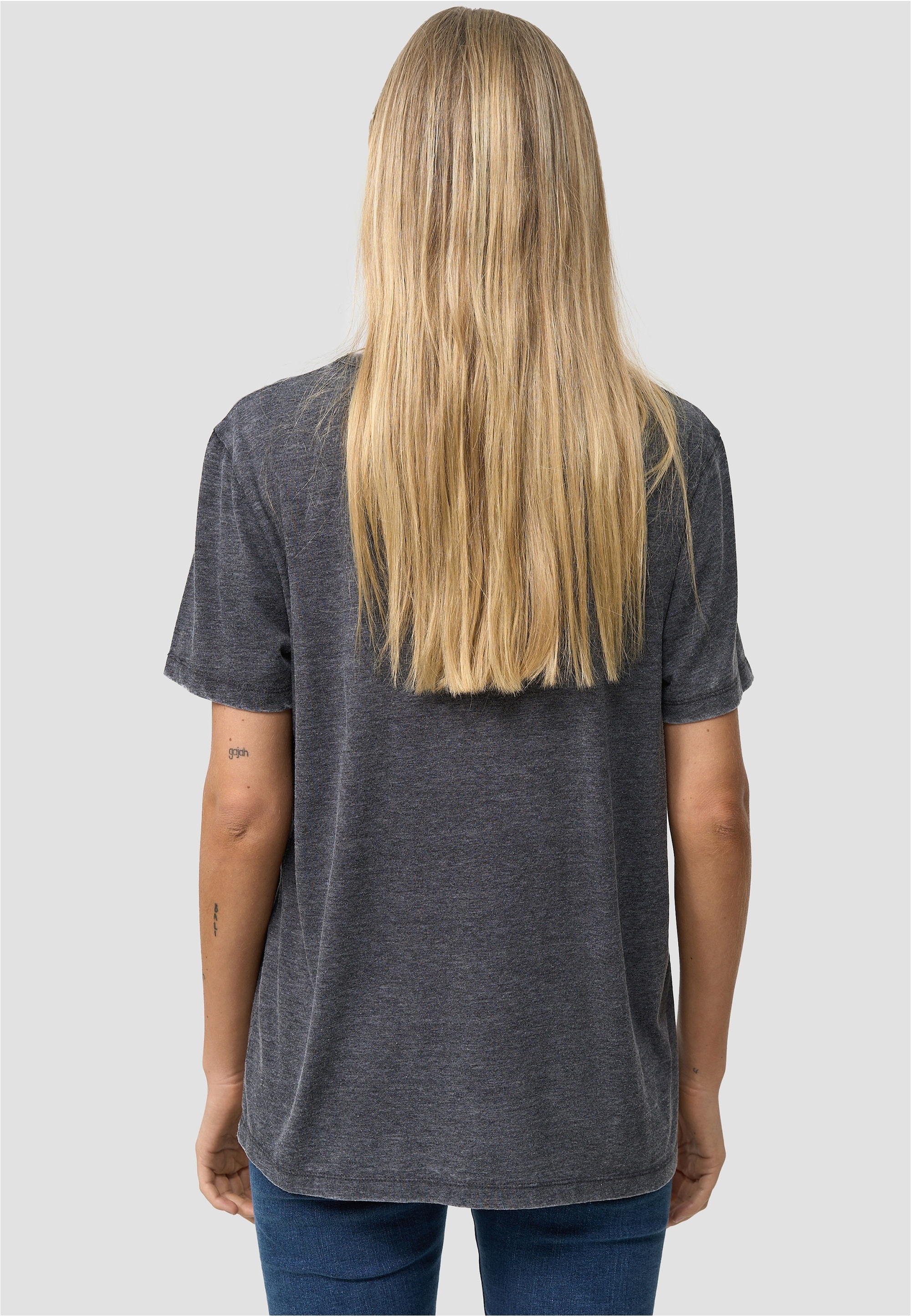 Recovered T-Shirt »Mickey Mouse Shy«, (1 tlg.), mit angesagtem Mickey Mouse-Print